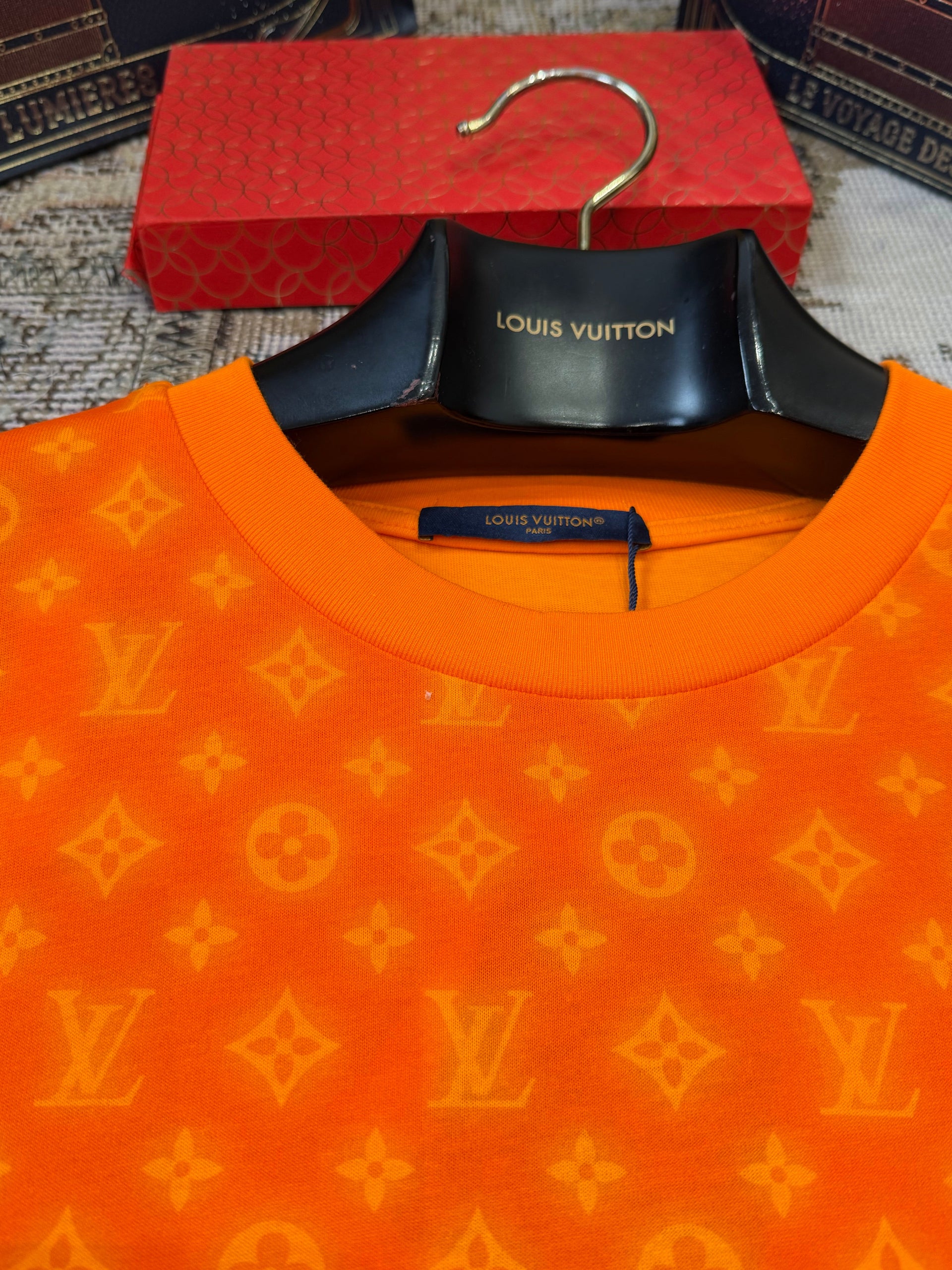 LOU T-SHIRT