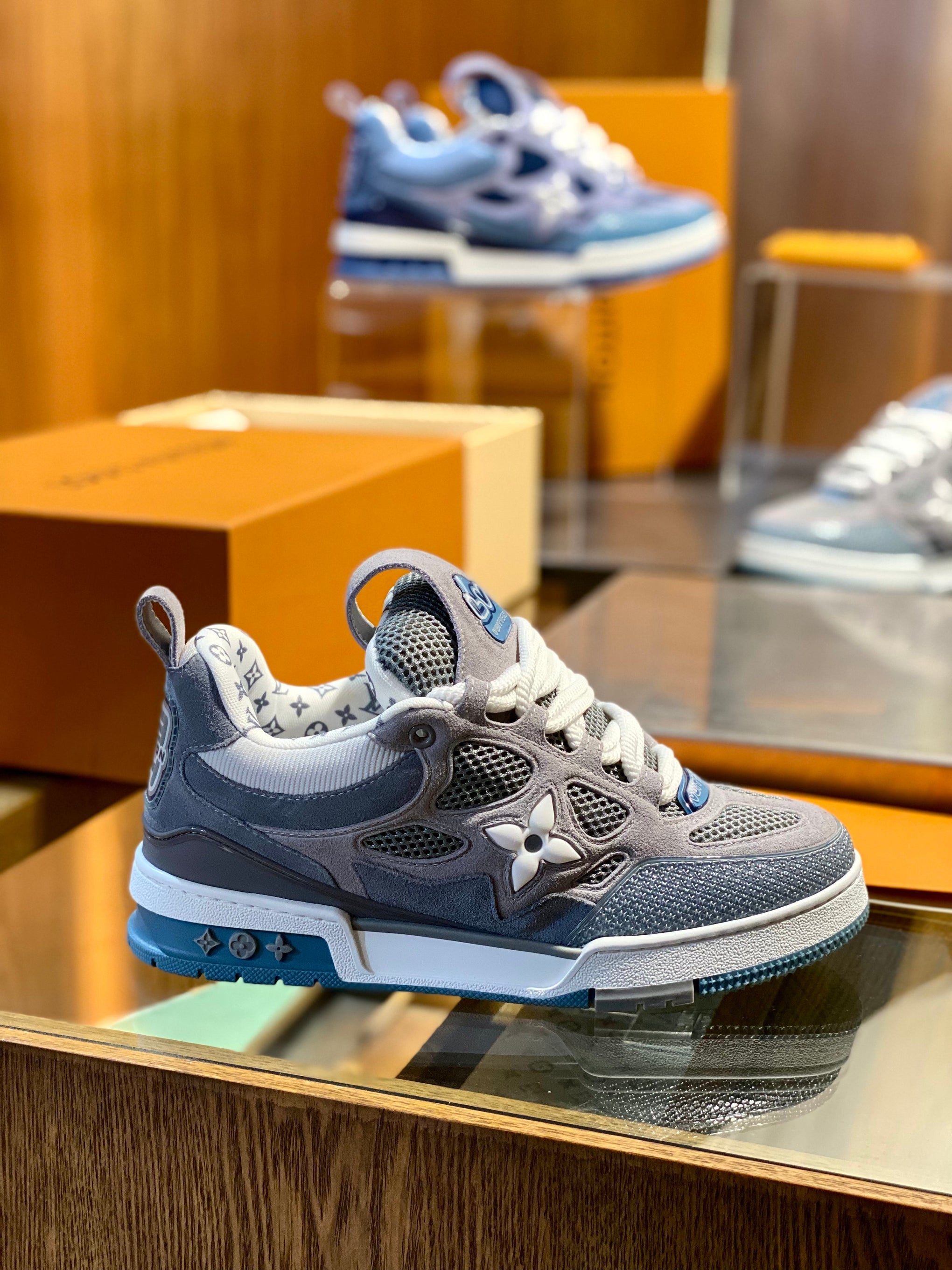 LOU TRAINERS