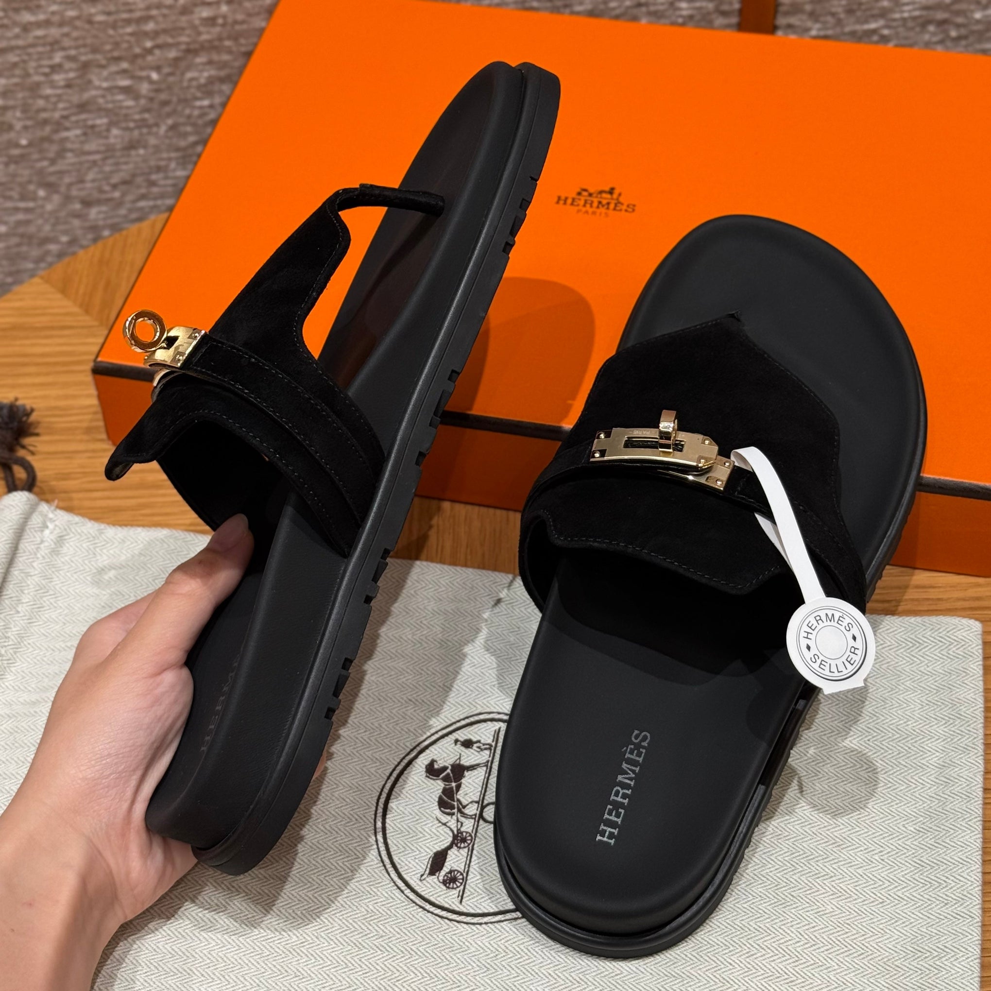 HERM EMPIRE SANDALS