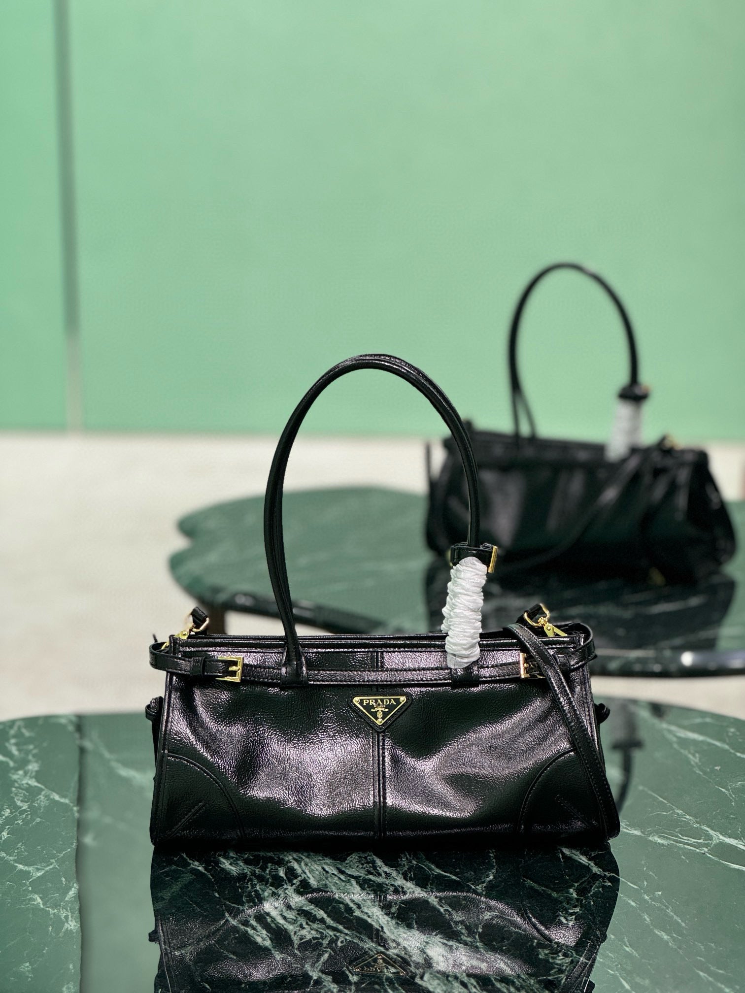 PD MEDIUM LEATHER HANDBAG