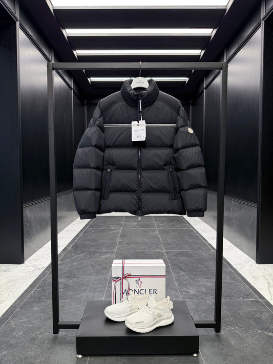 MONC BOUVAQUE JACKET