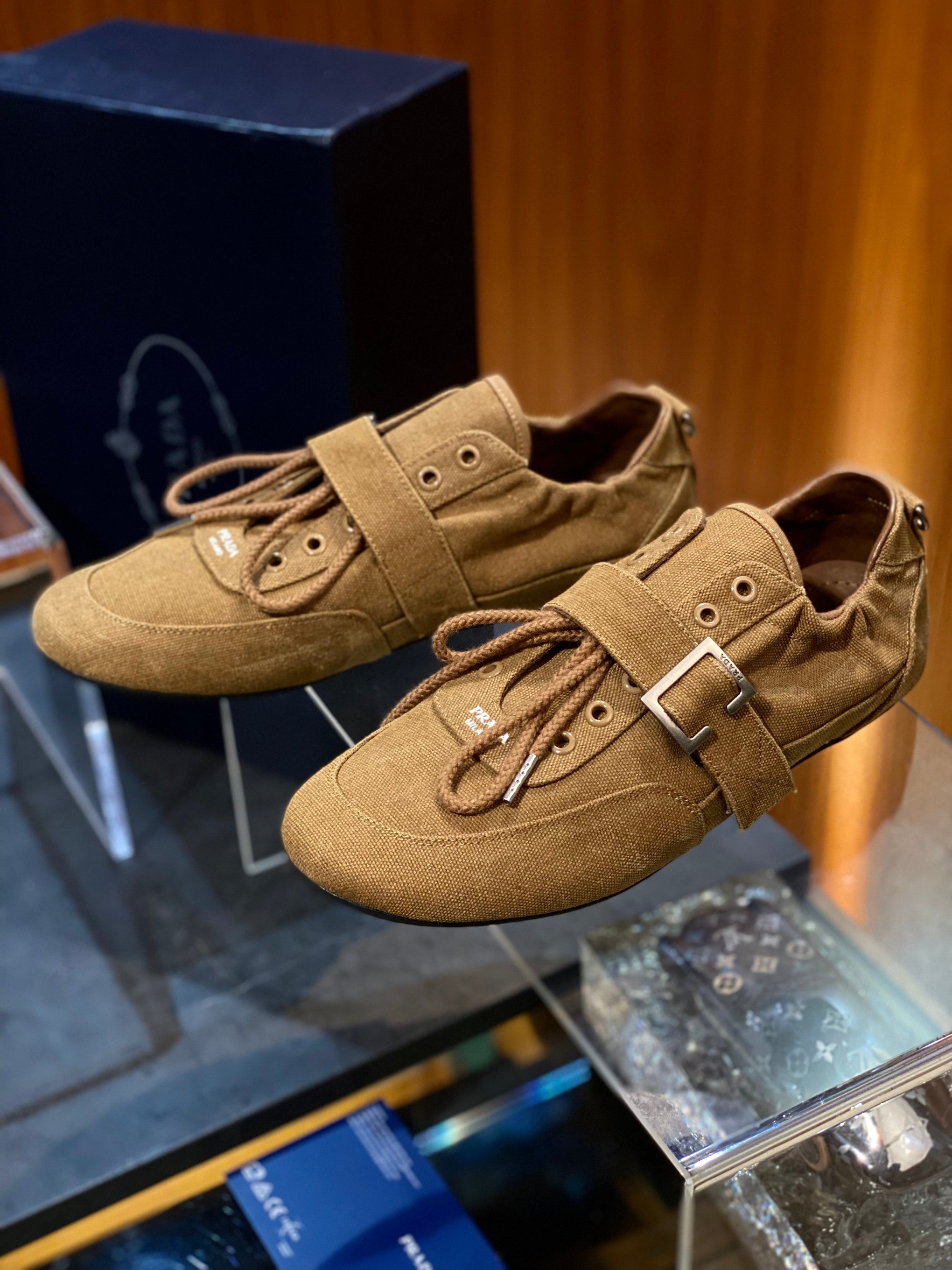 PD COLLAPSE SNEAKER