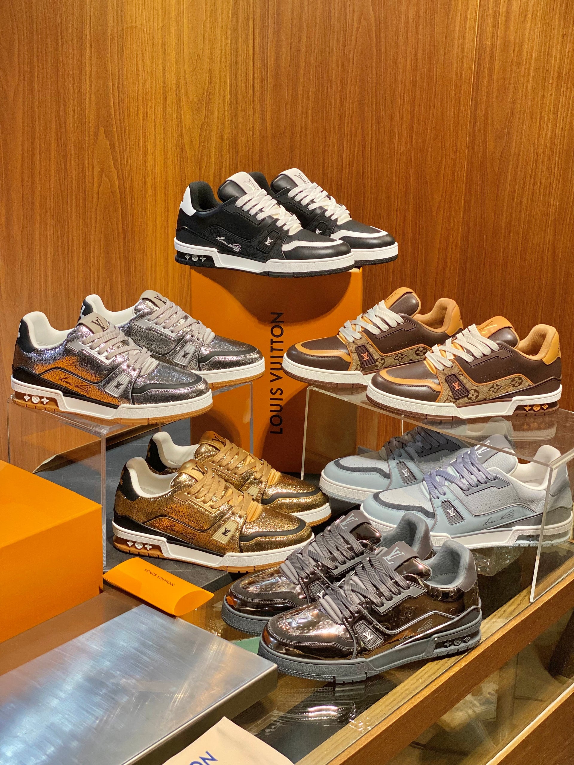 LOU TRAINERS