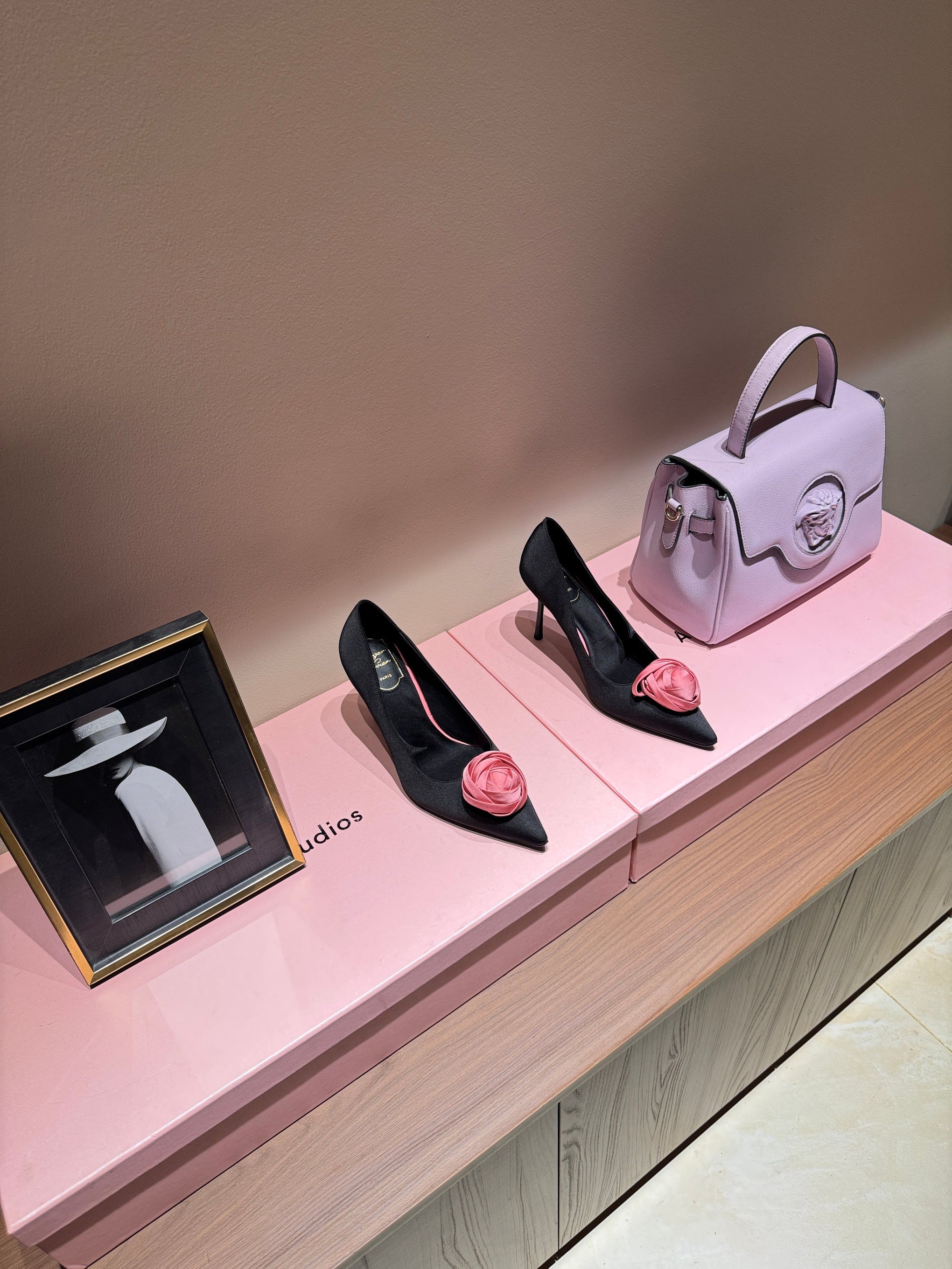 ROGER V HEELS