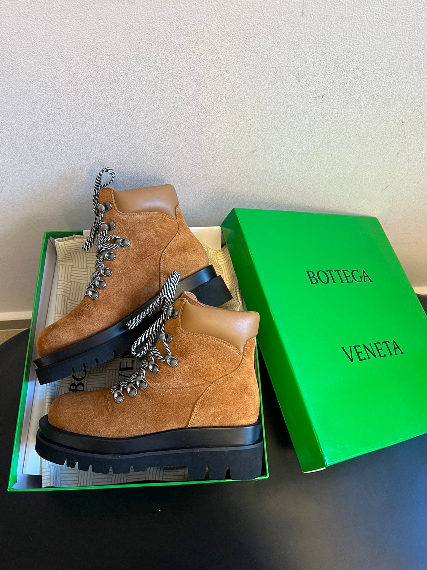 BOTT V BOOTS