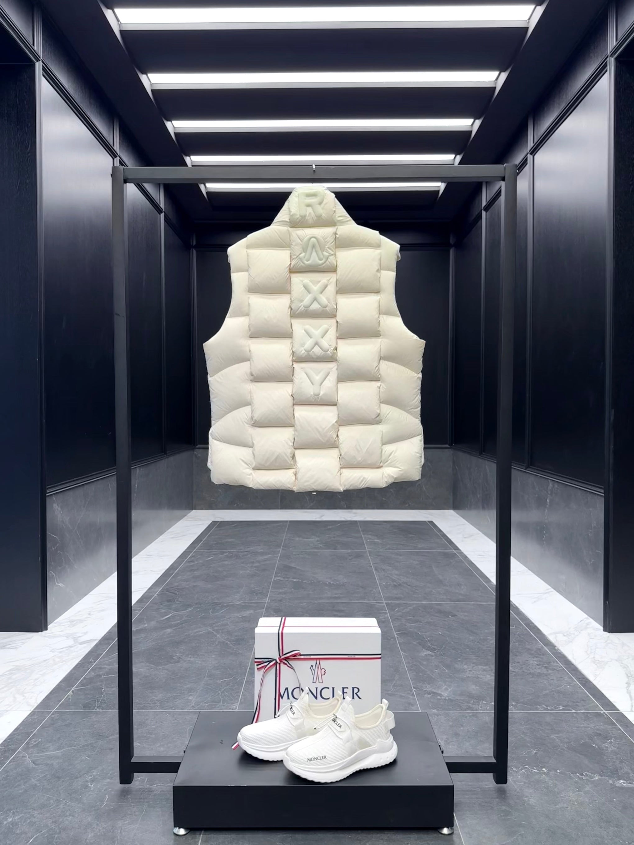 MONC x CHRISTOPHER RAXXY VEST