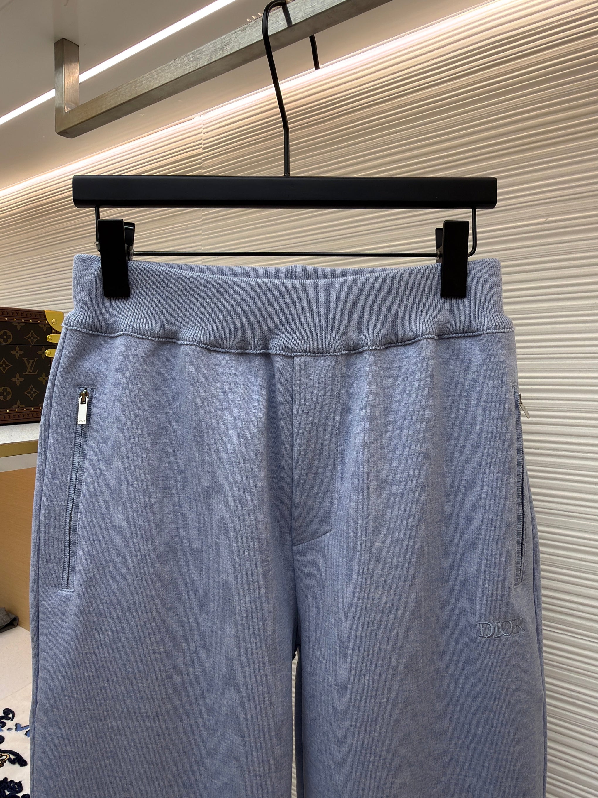 CD ZIP HOODIE