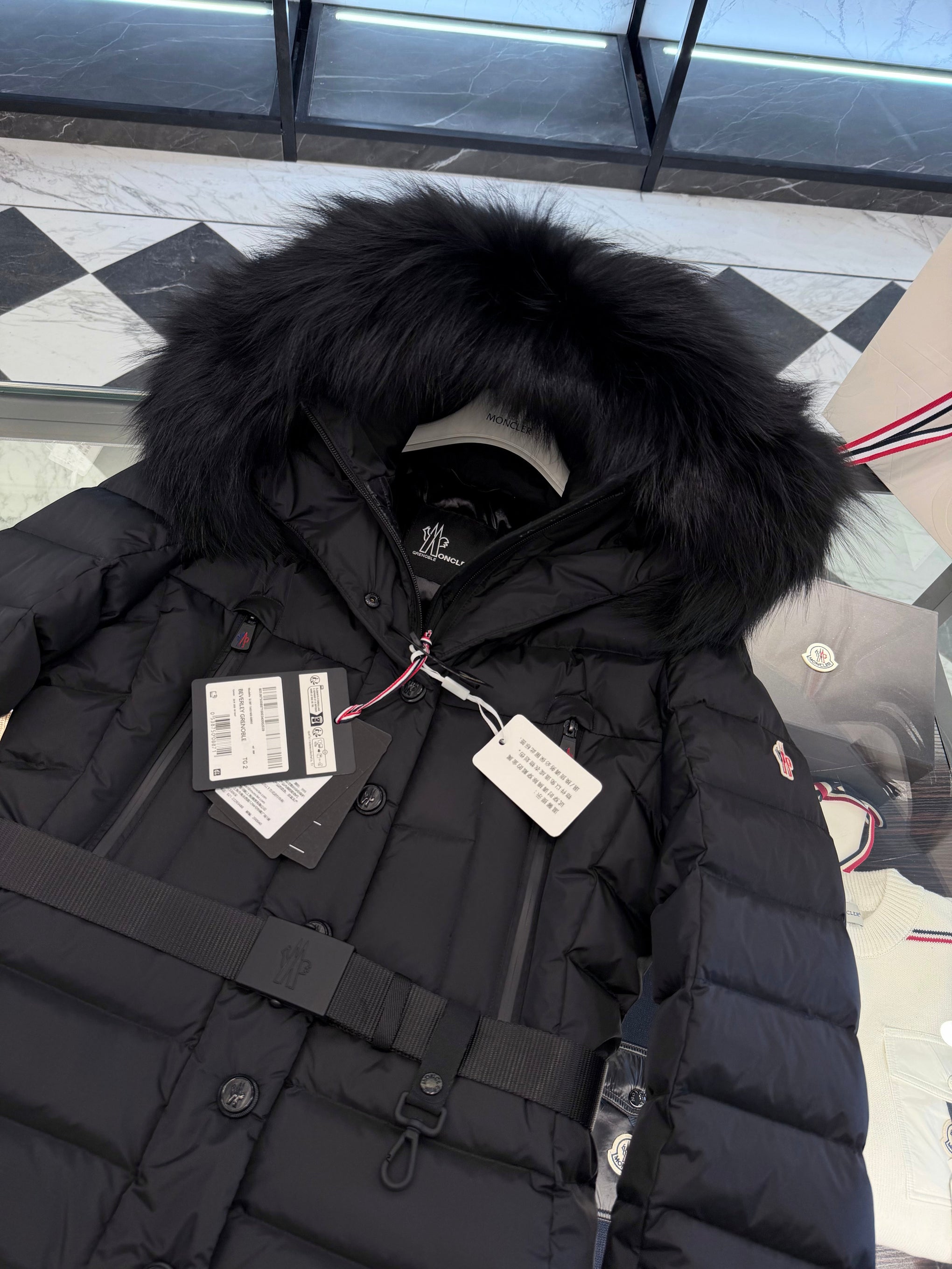 MONC BEVERLEY JACKET
