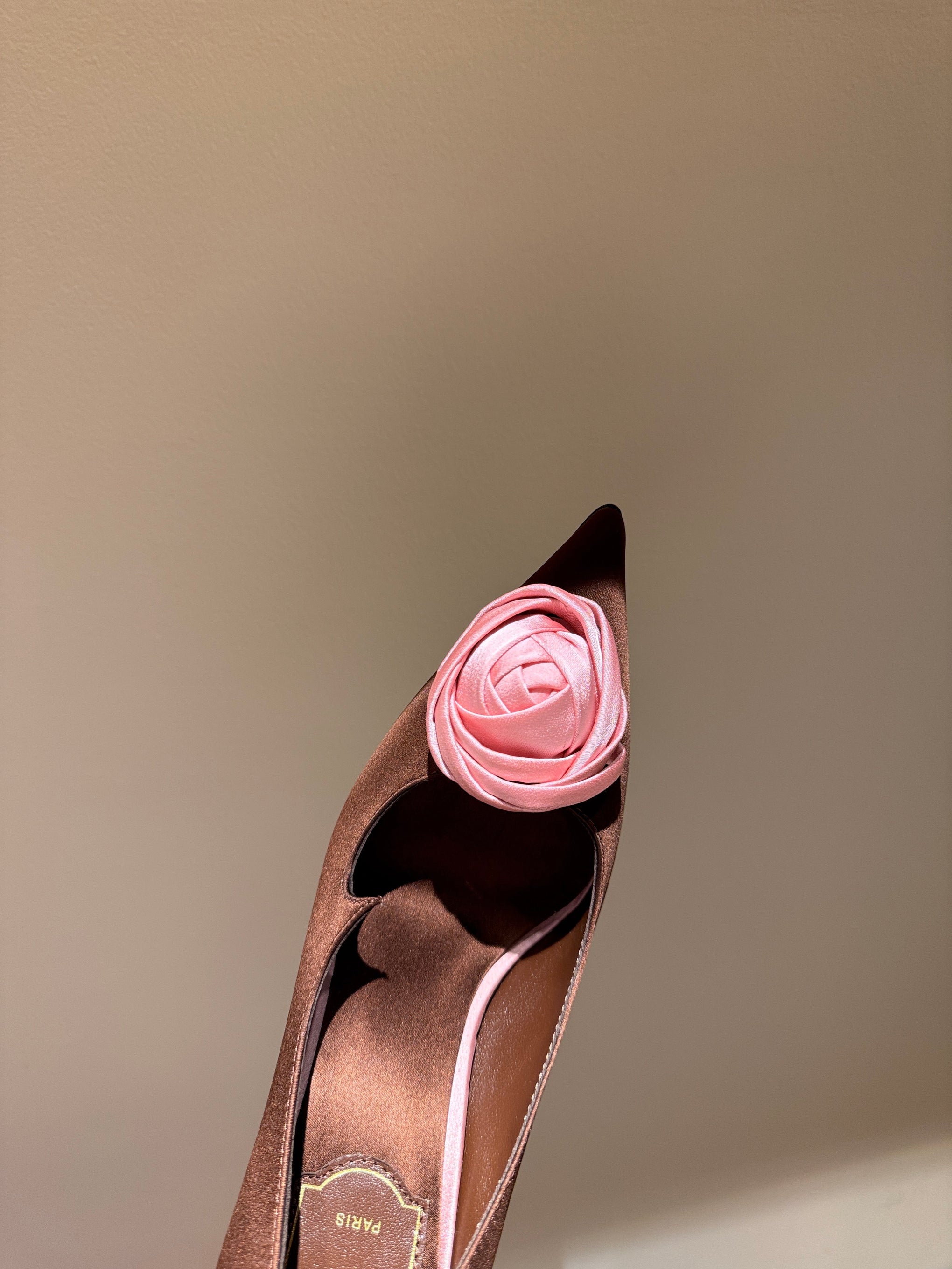 ROGER V HEELS