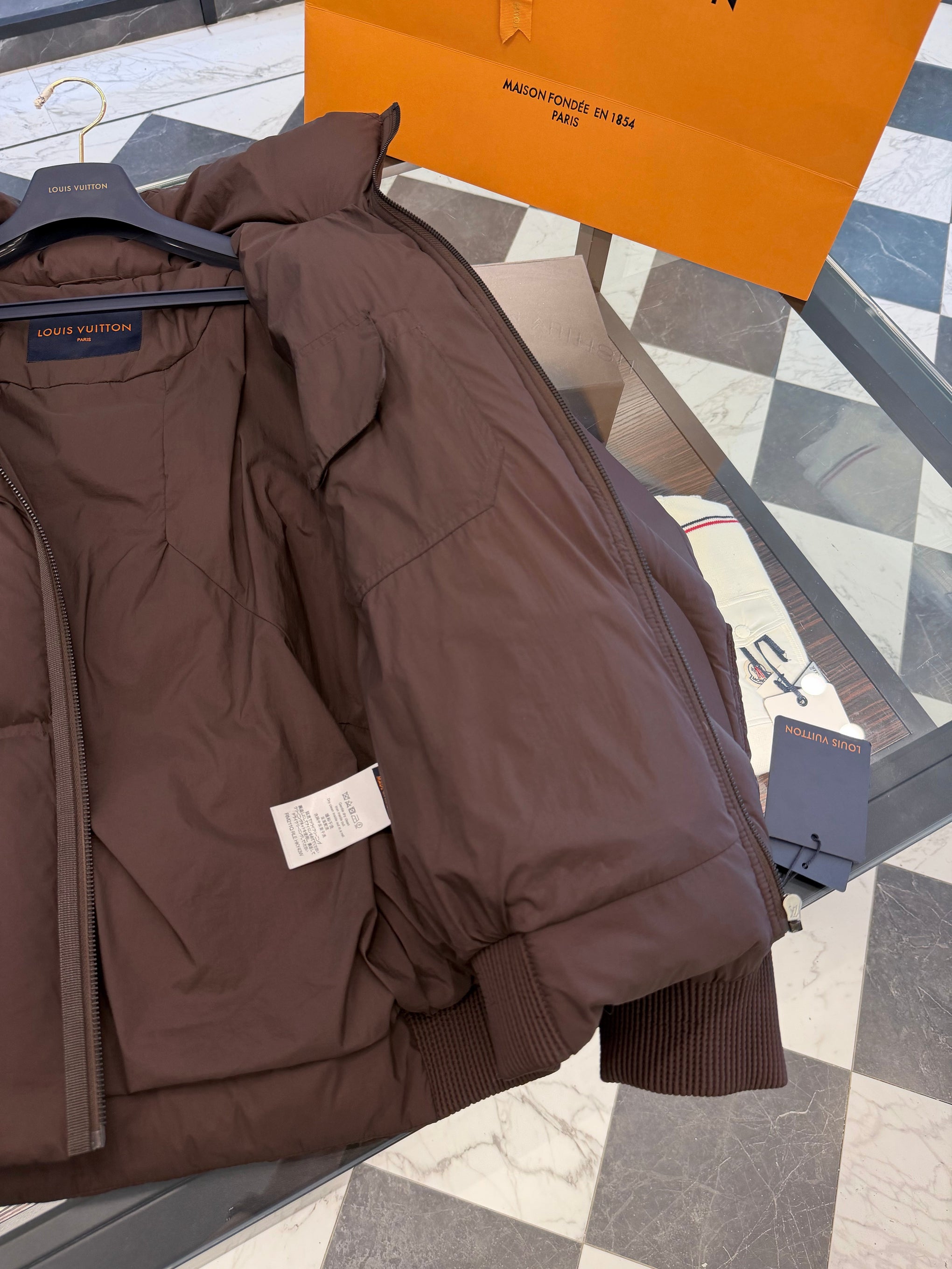 LOU JACKET