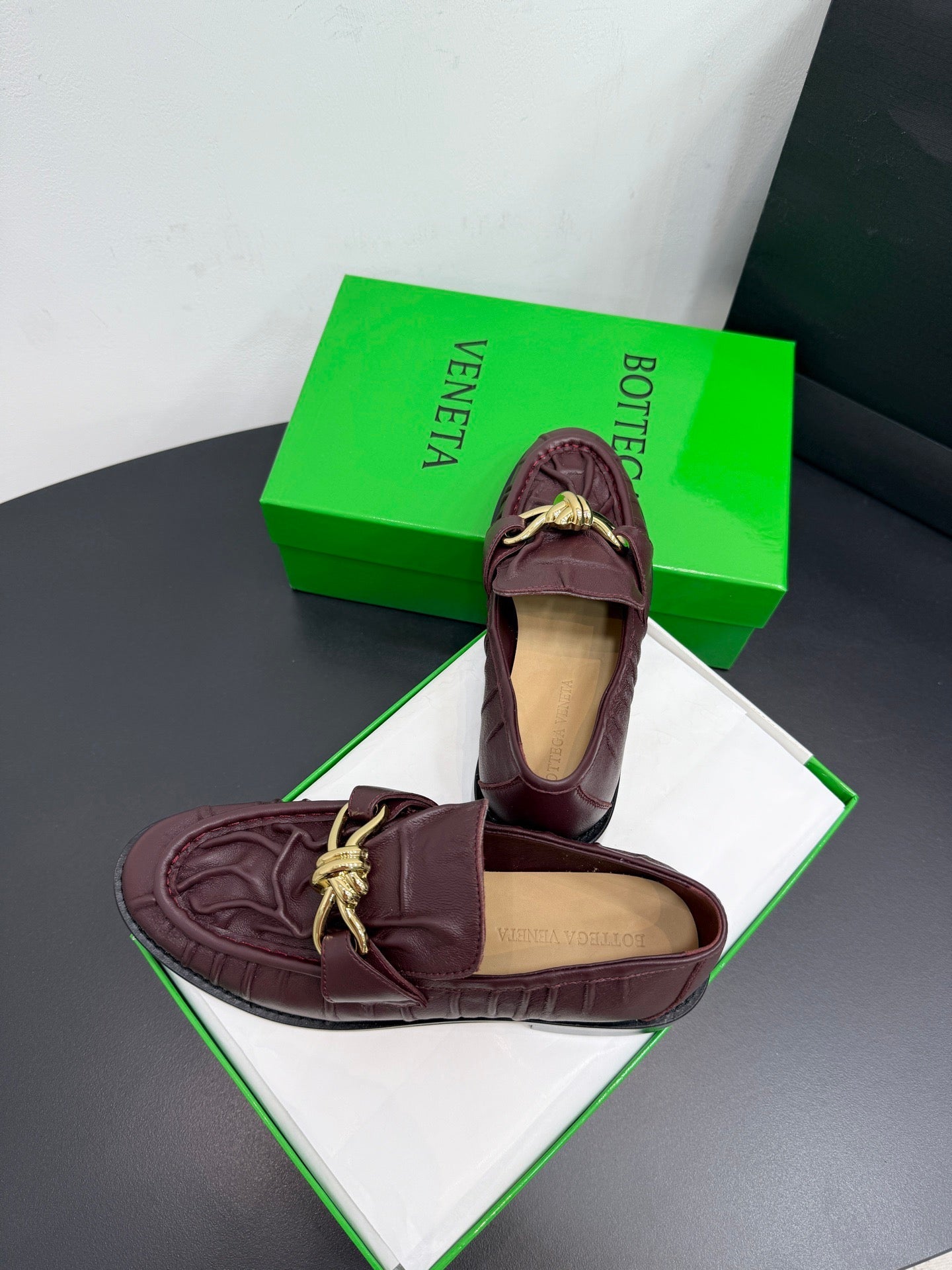 BOTT V LOAFERS