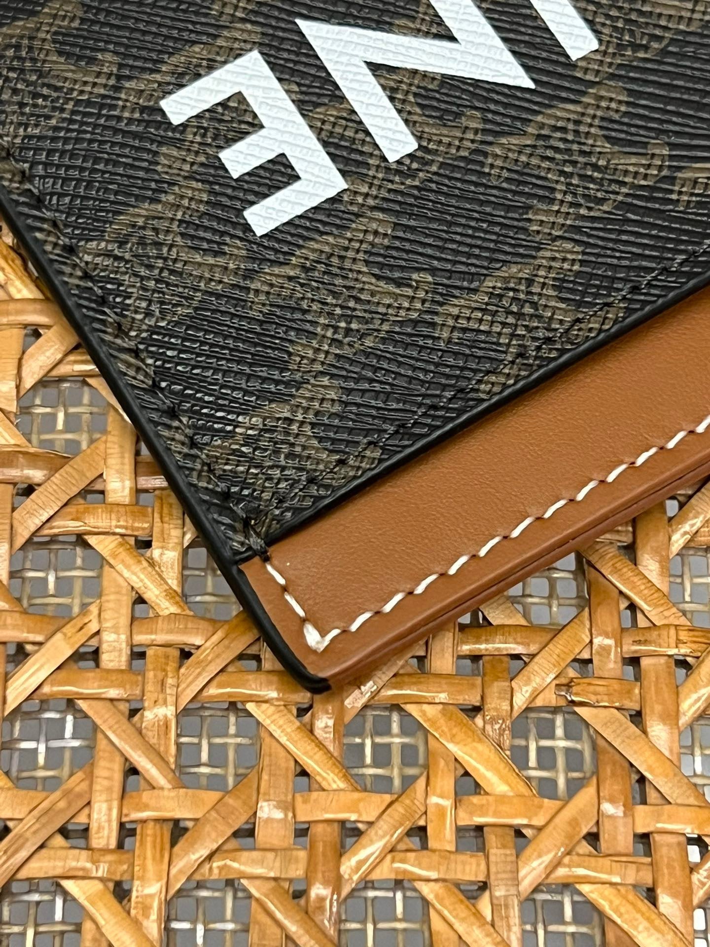 CEL CARD HOLDER