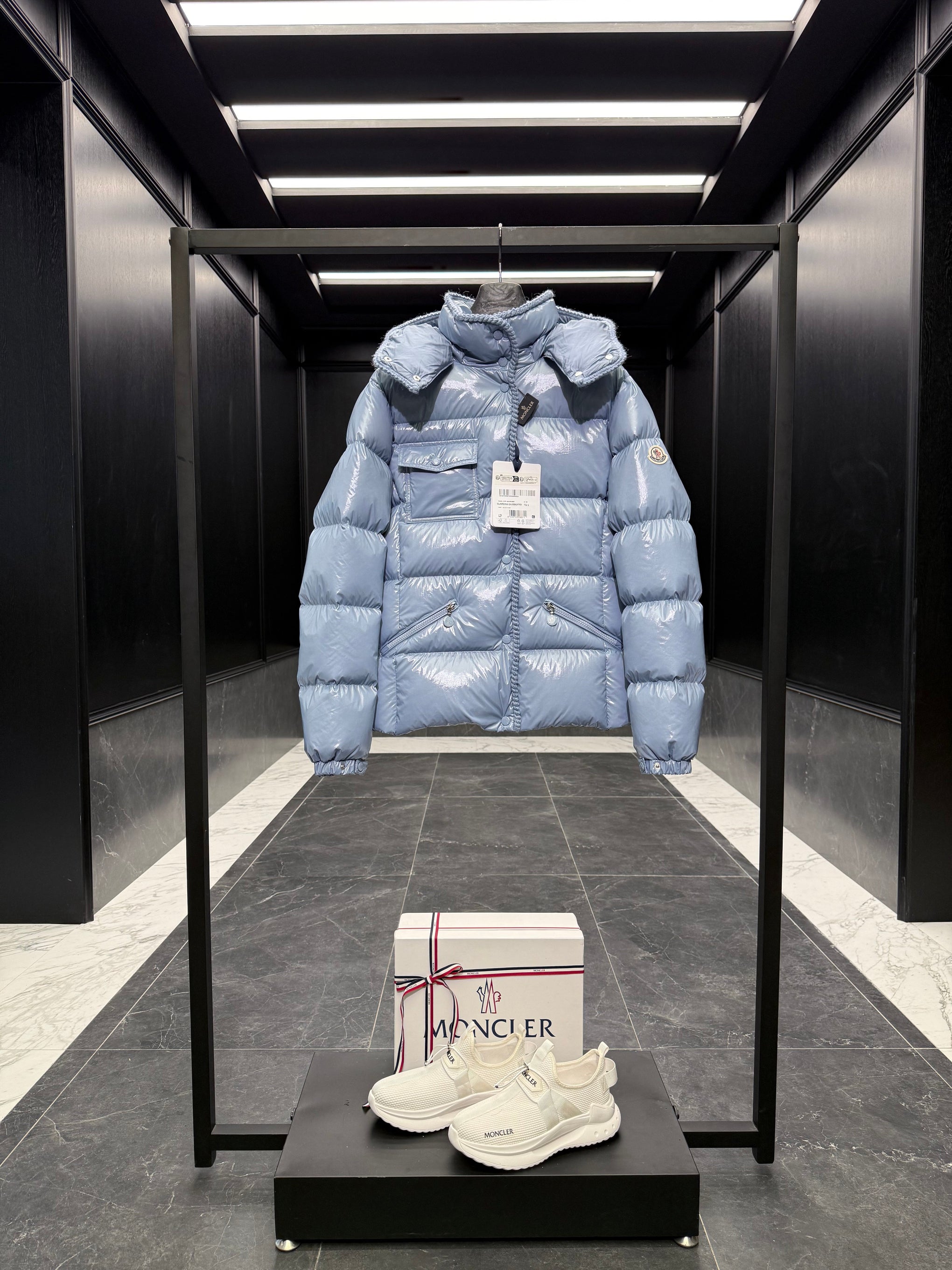 MONC GLAREINS JACKET