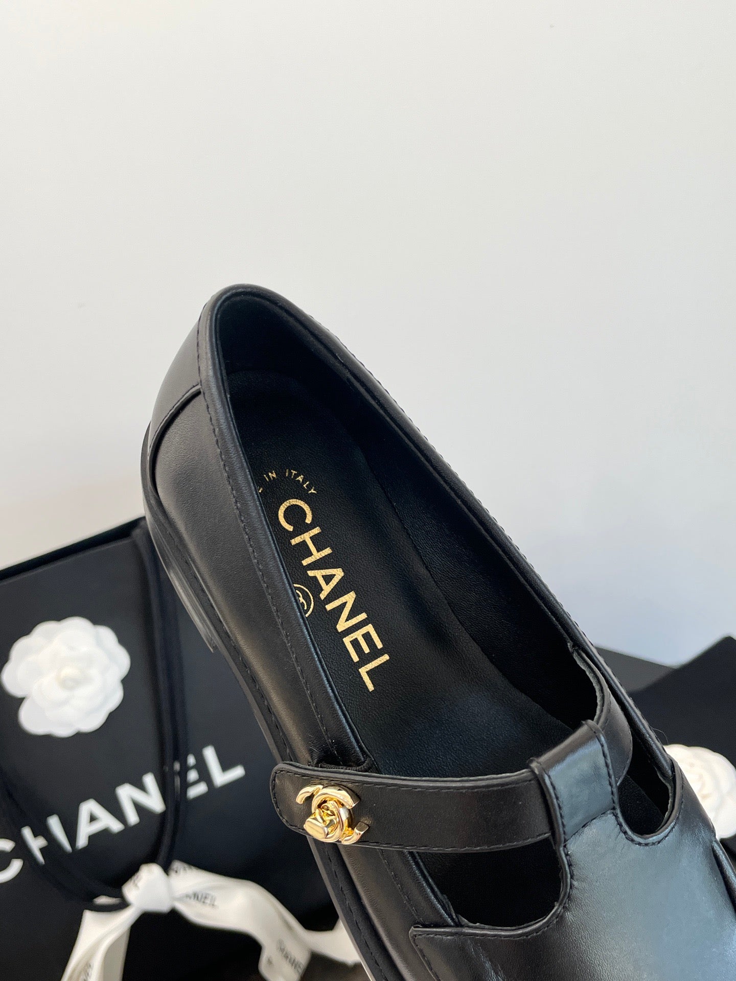 CC LOAFERS