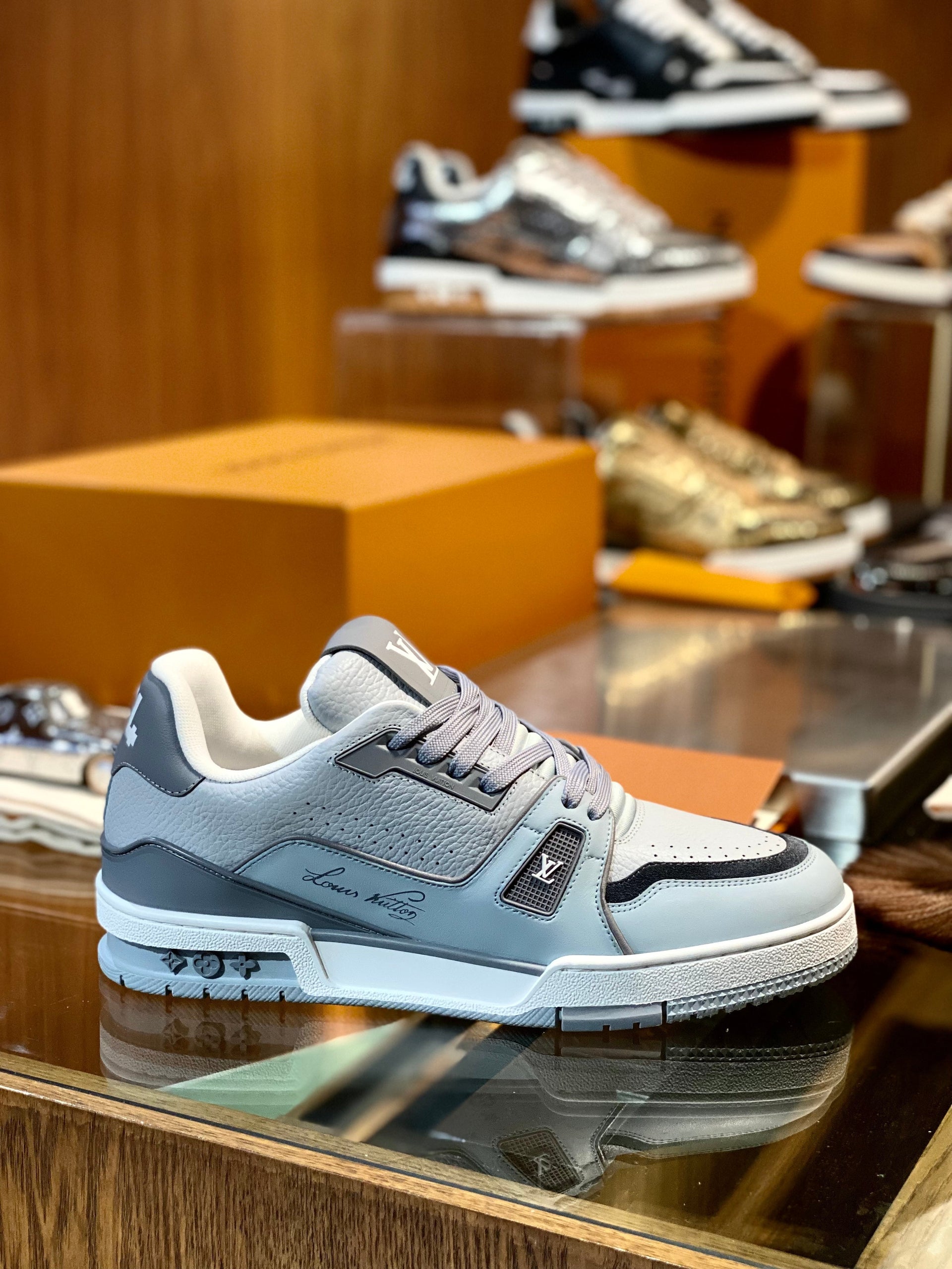 LOU TRAINERS