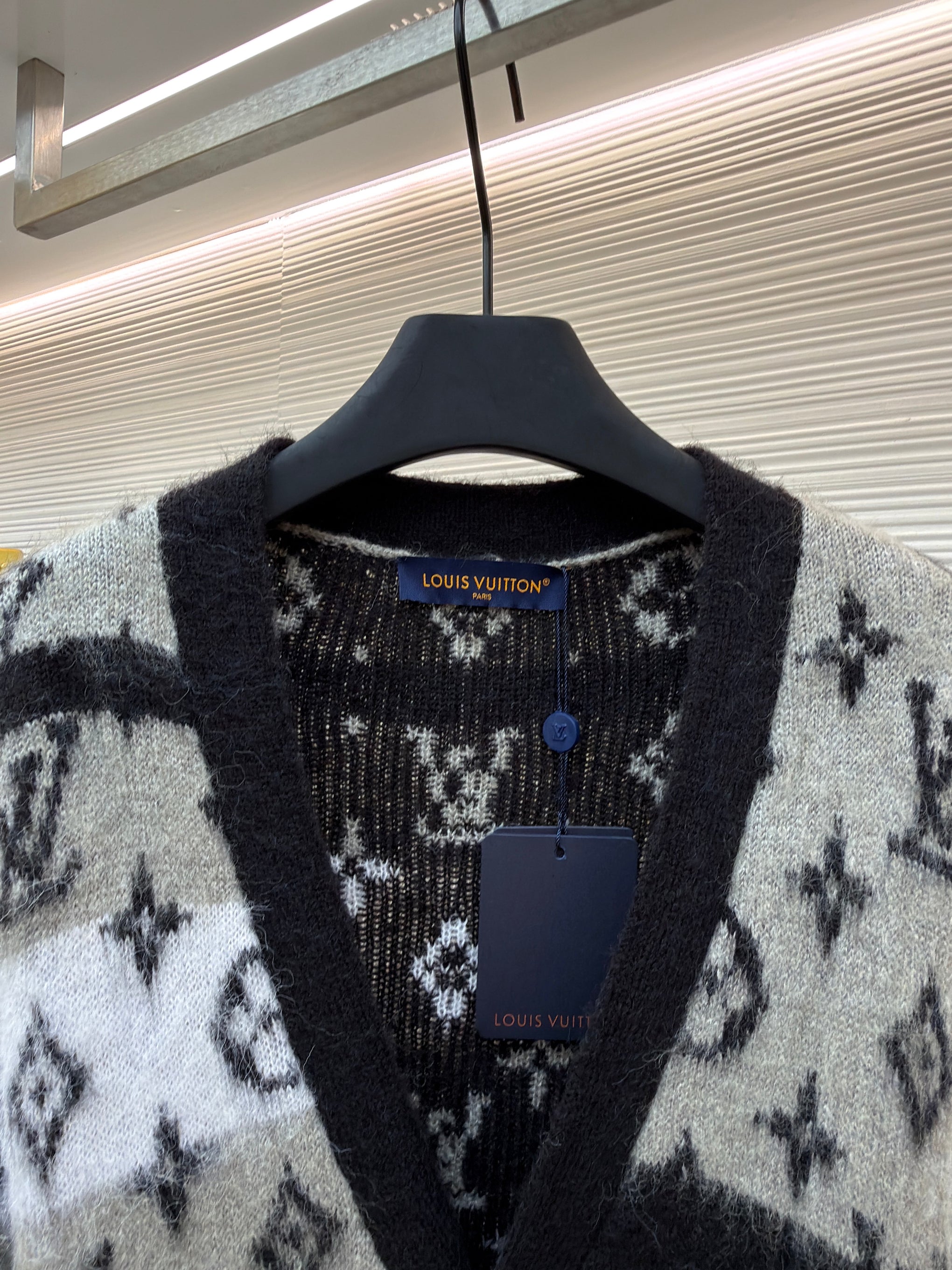 LOU CARDIGAN