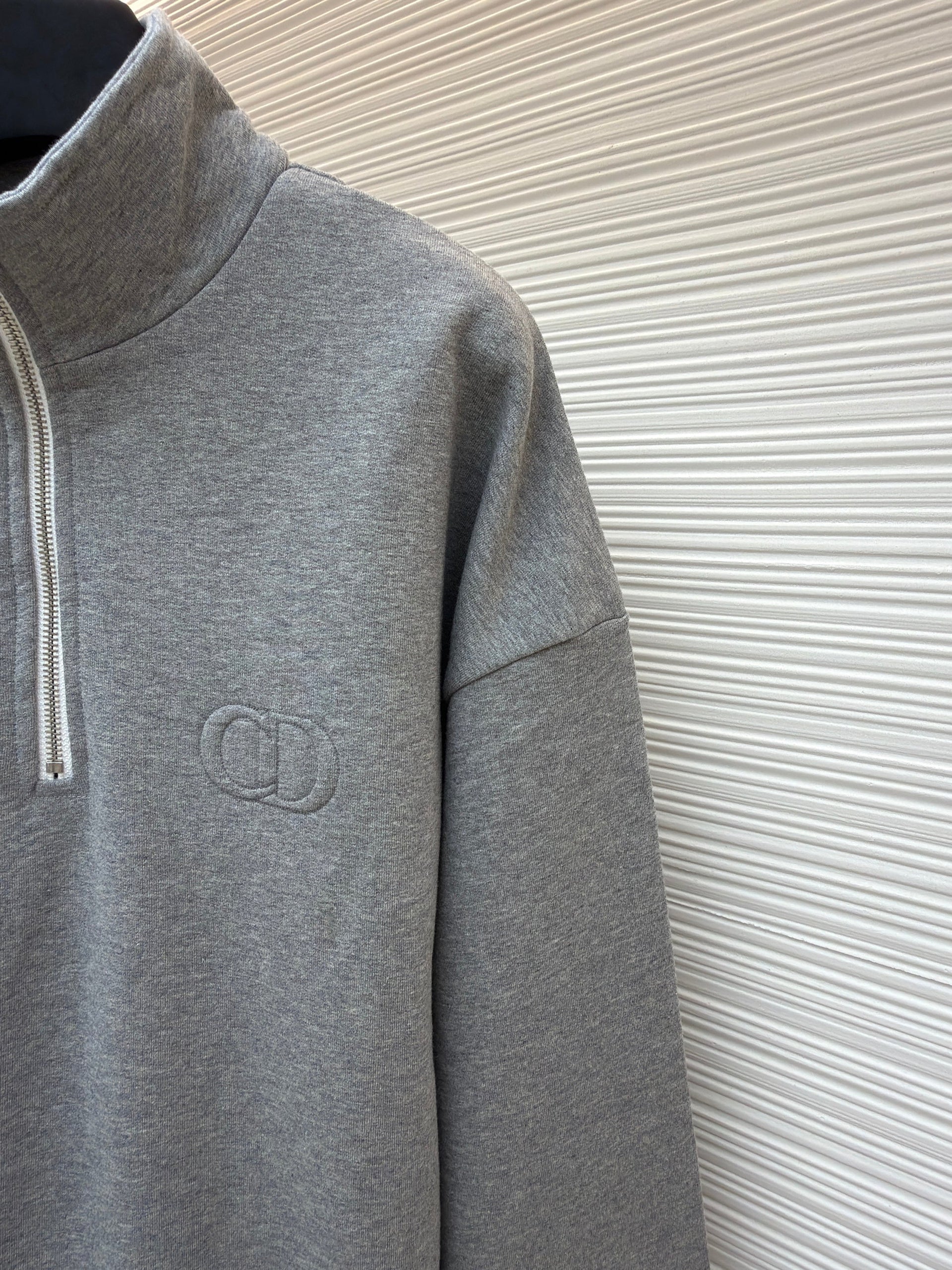 CD SWEATSHIRT