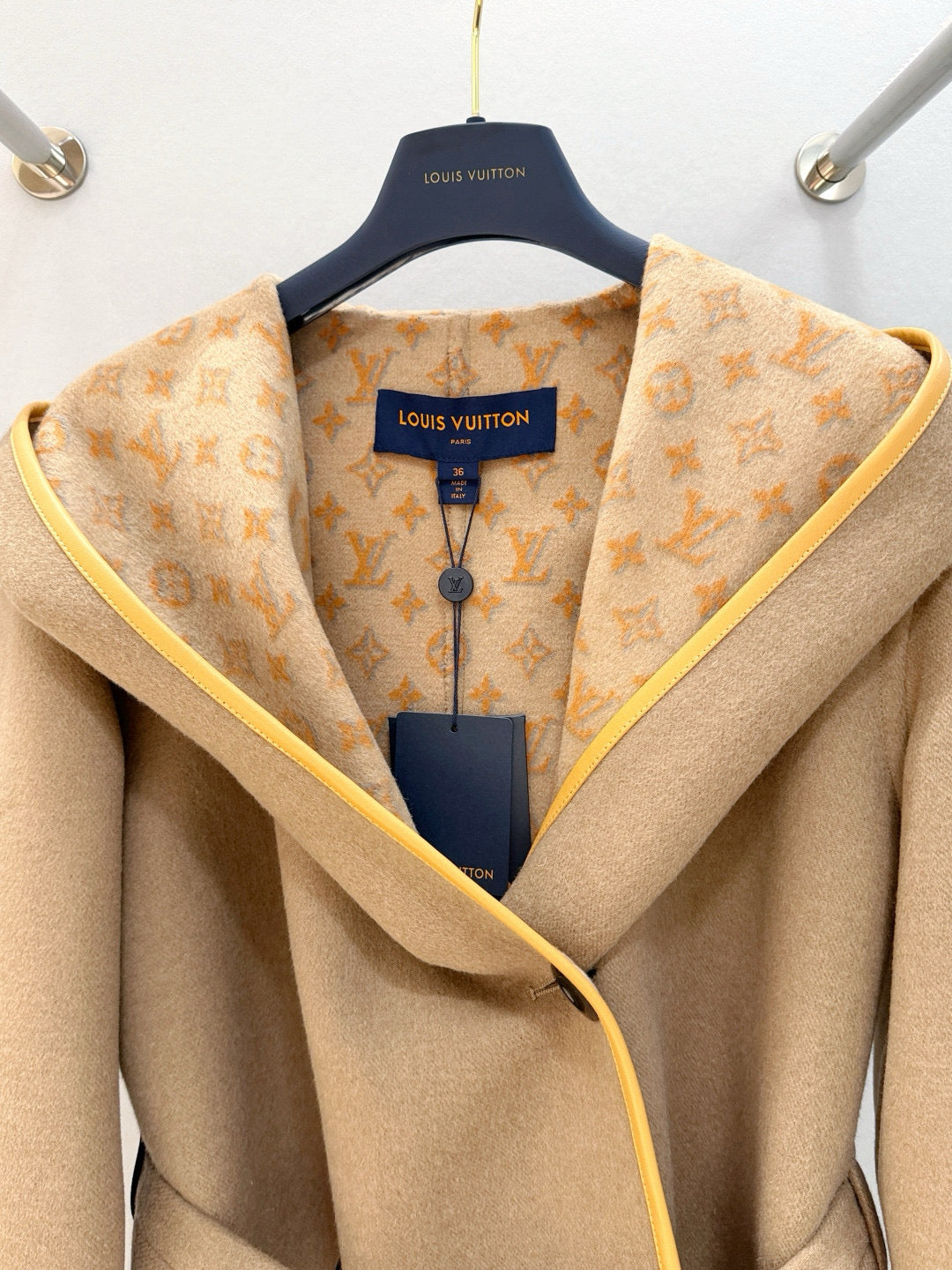 LOU COAT