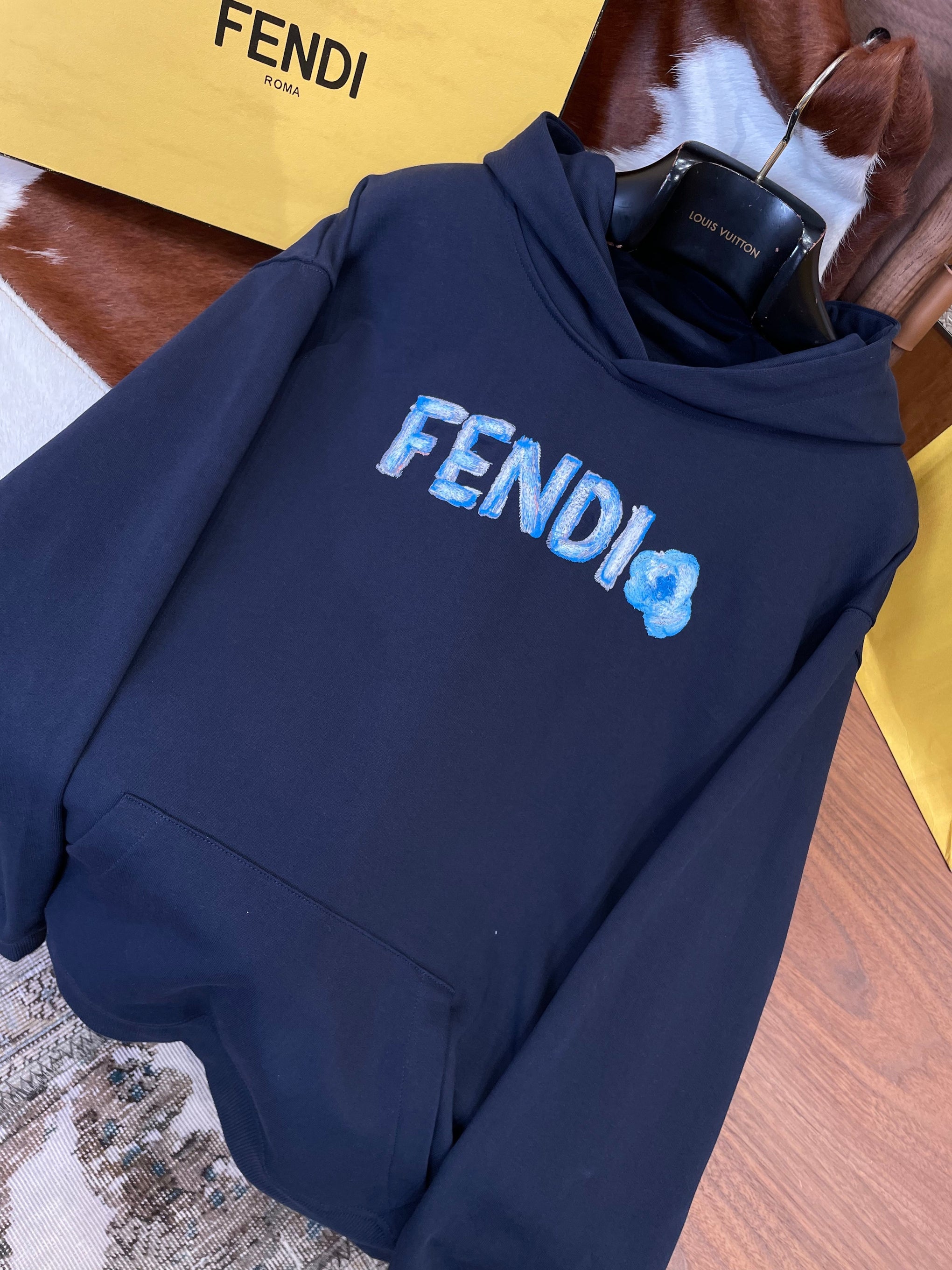 FEN HOODIE
