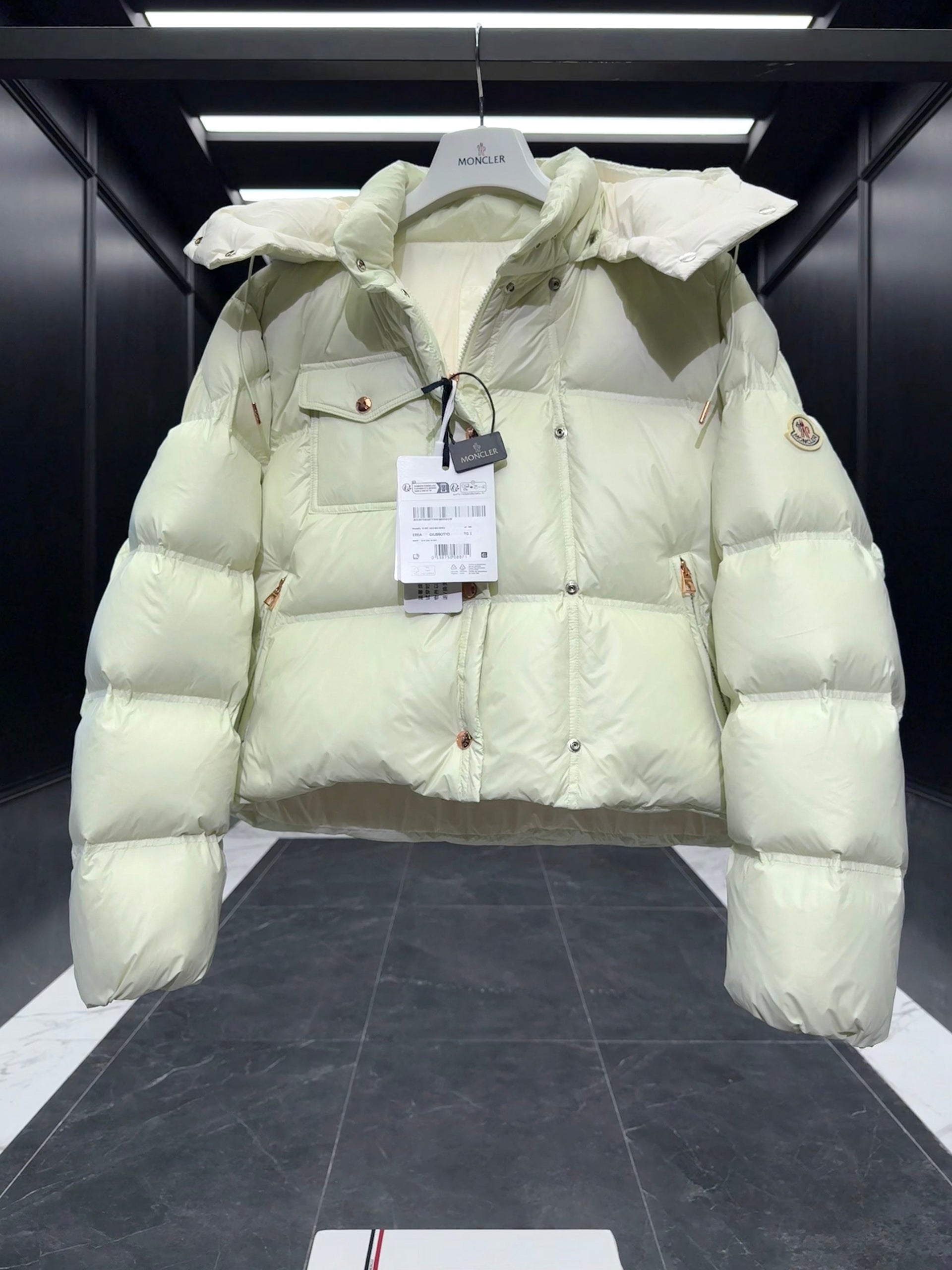 MONC EREA JACKET