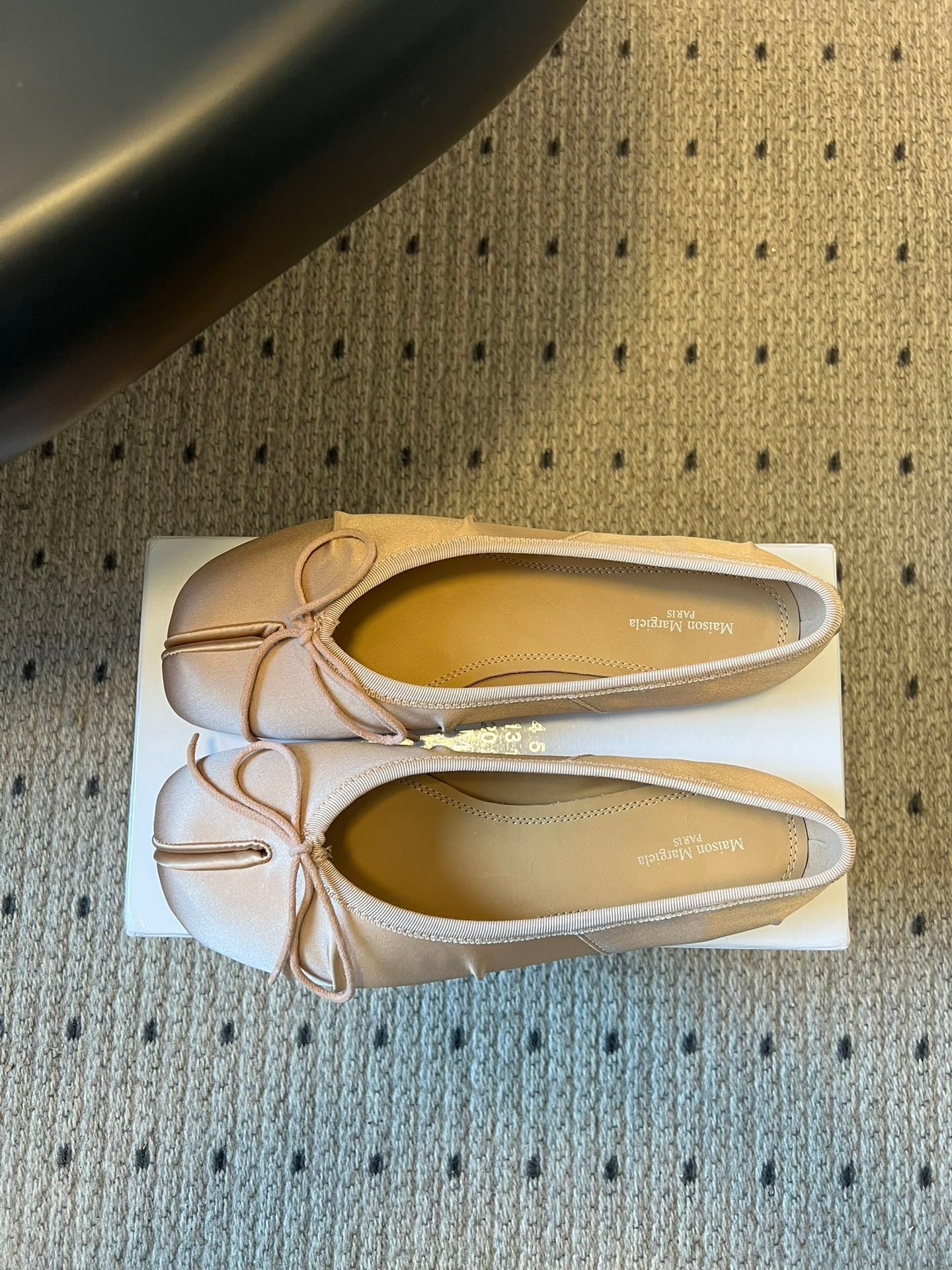 MAISON M TABI BALLET FLATS