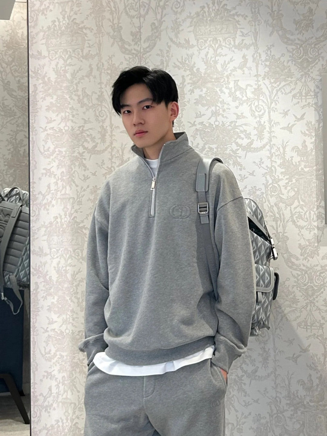 CD SWEATSHIRT