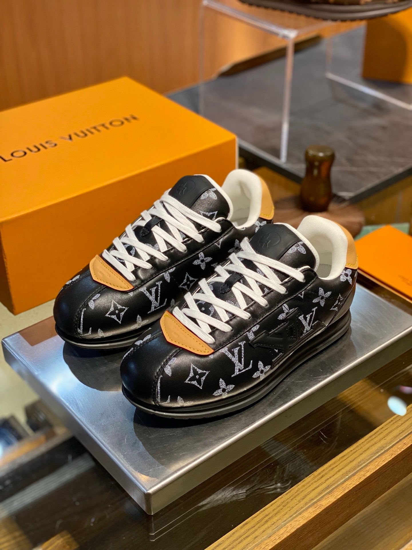 LOU BUTTERSOFT SNEAKERS