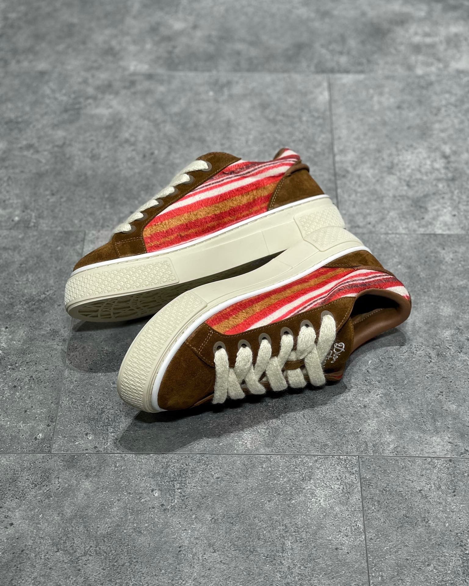 CD B33 SNEAKER