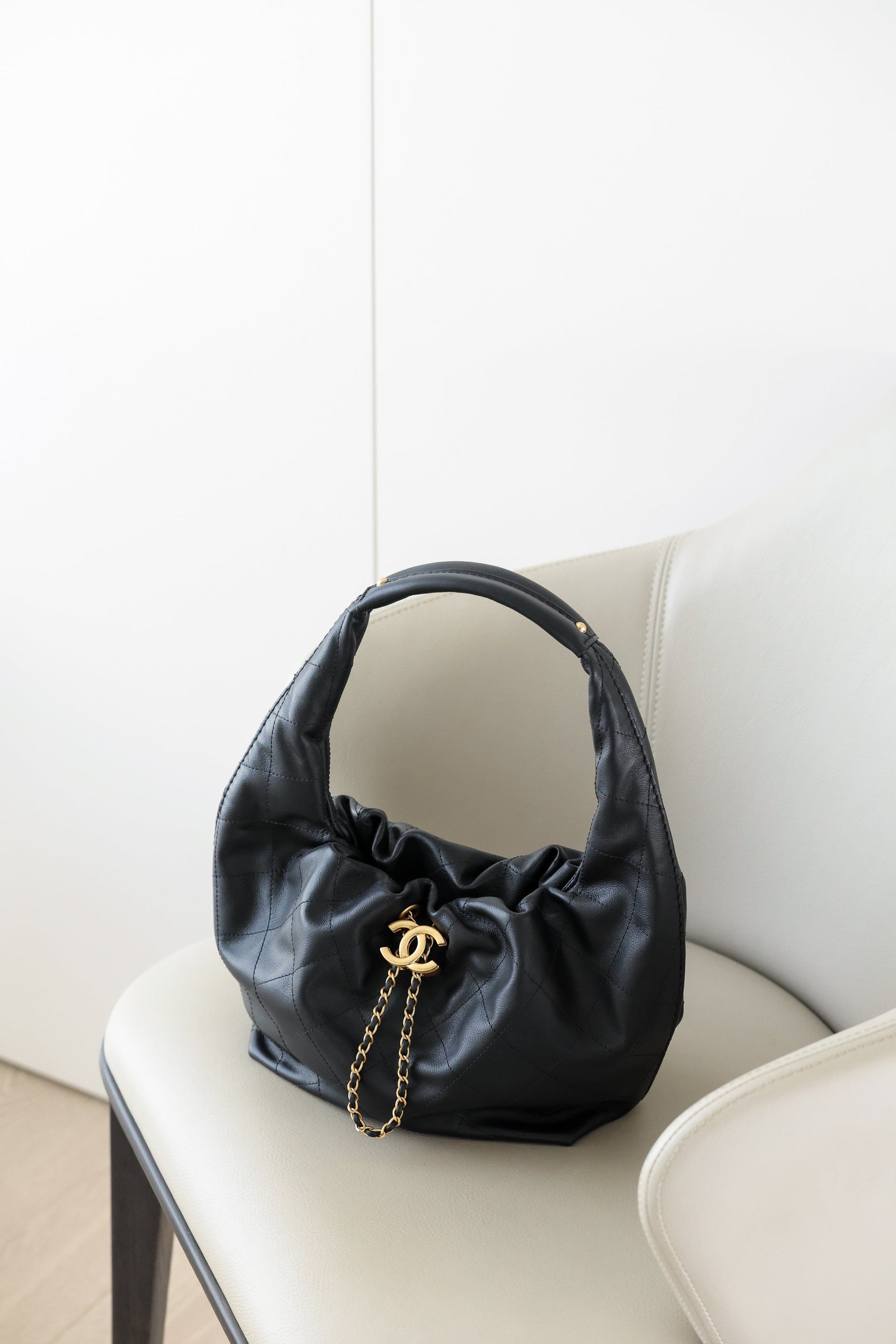 CC 26C SMALL HOBO BAG