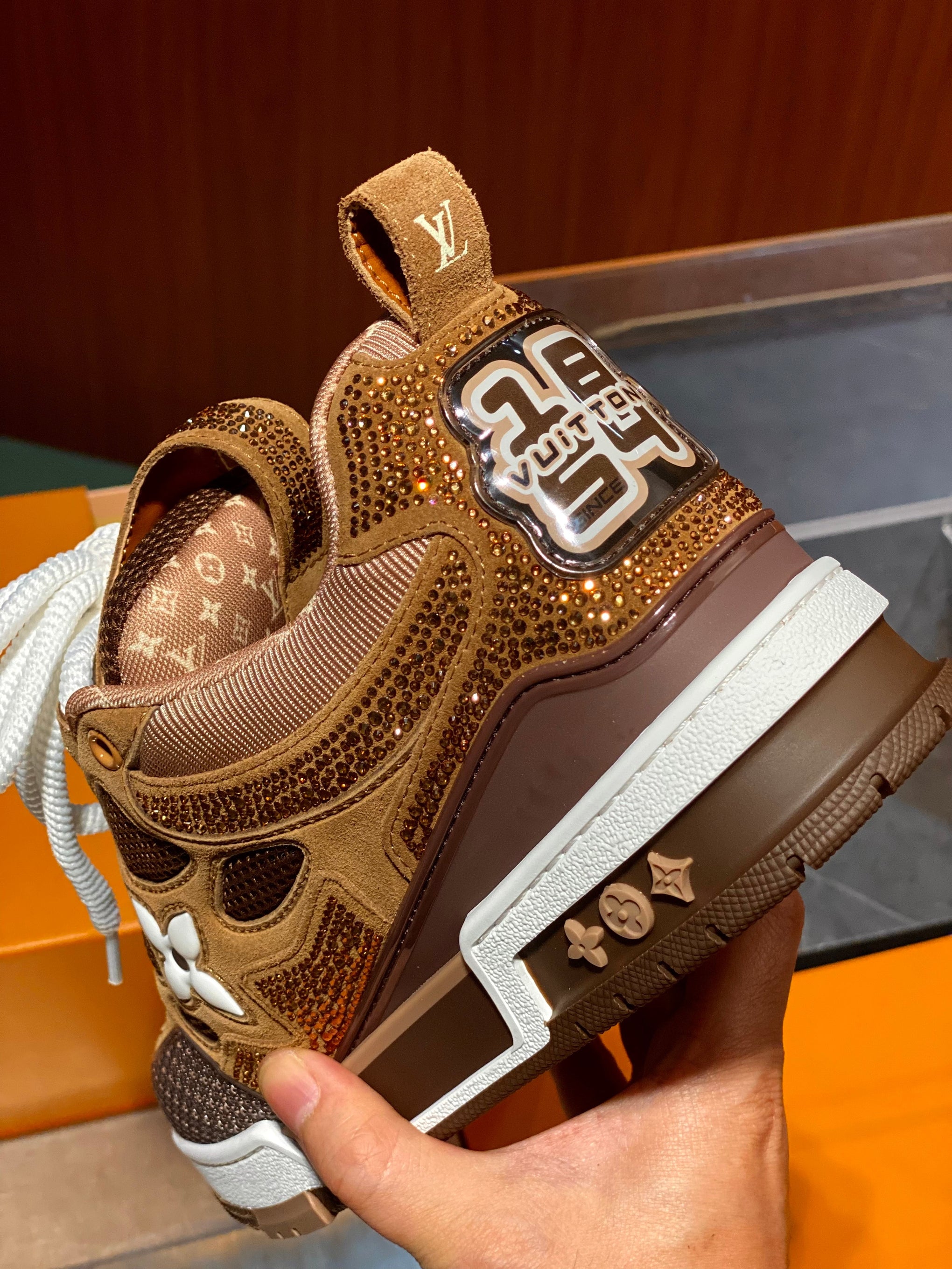 LOU TRAINERS