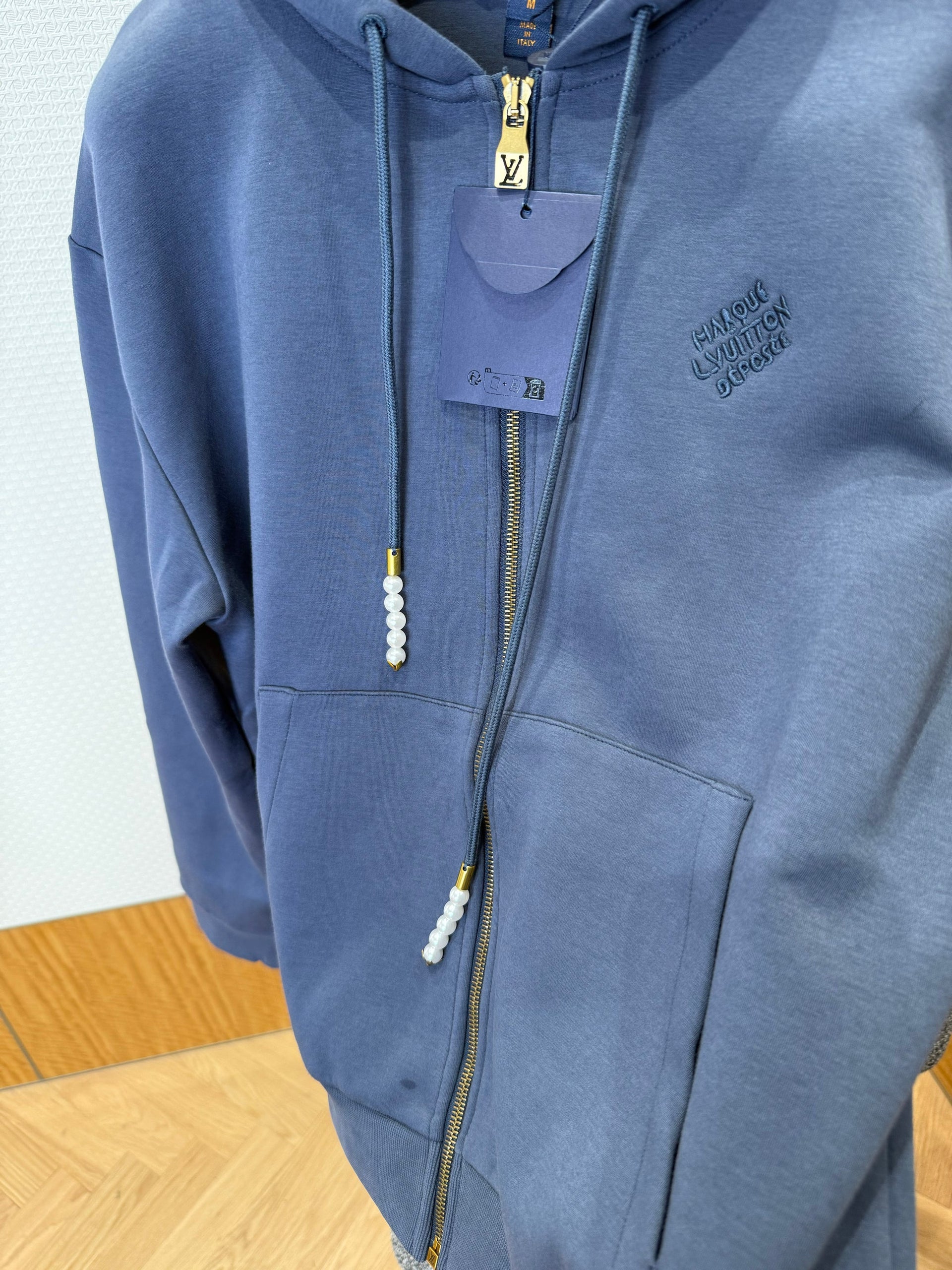 LOU ZIP HOODIE