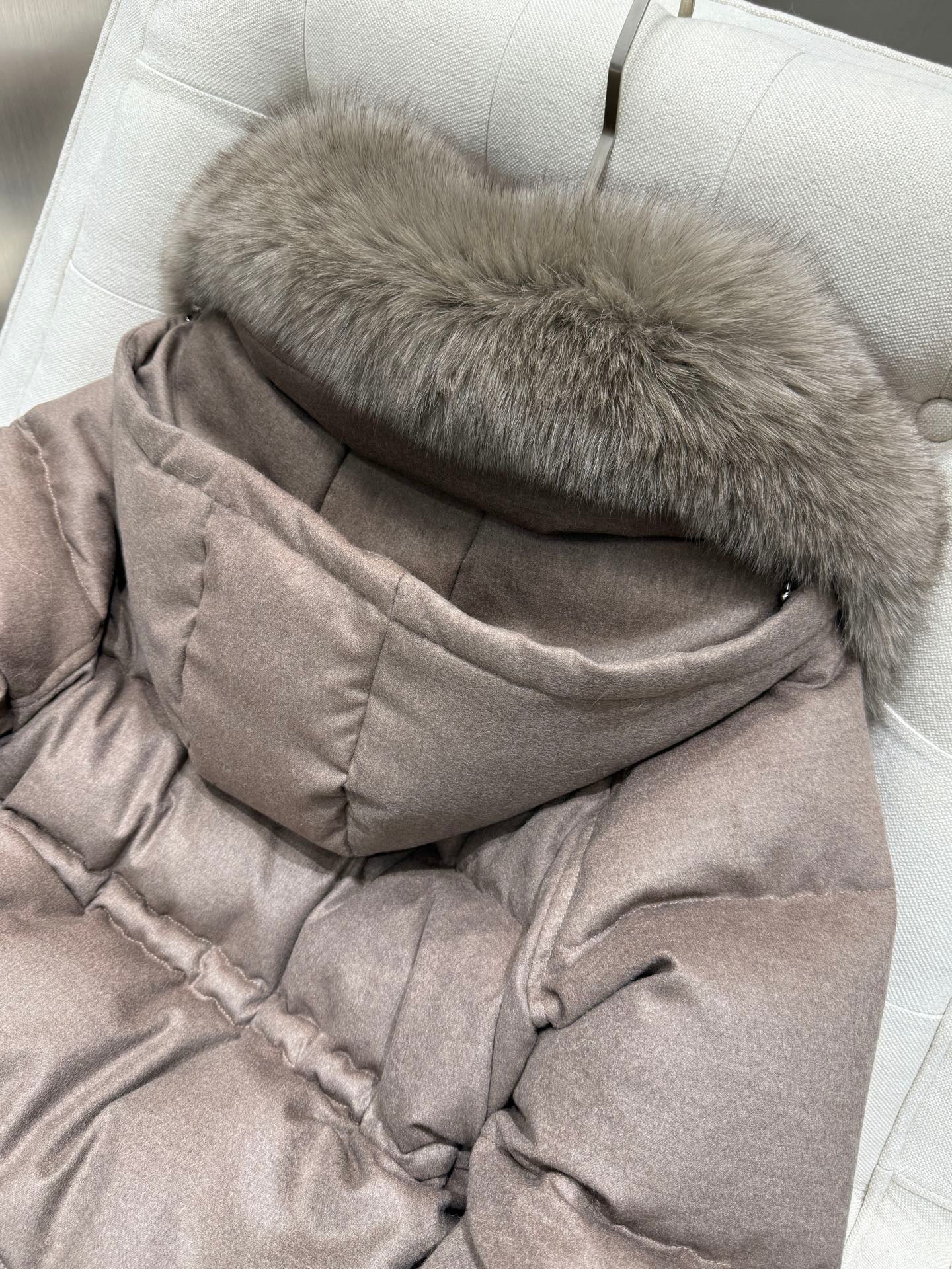LORO P FUR JACKET