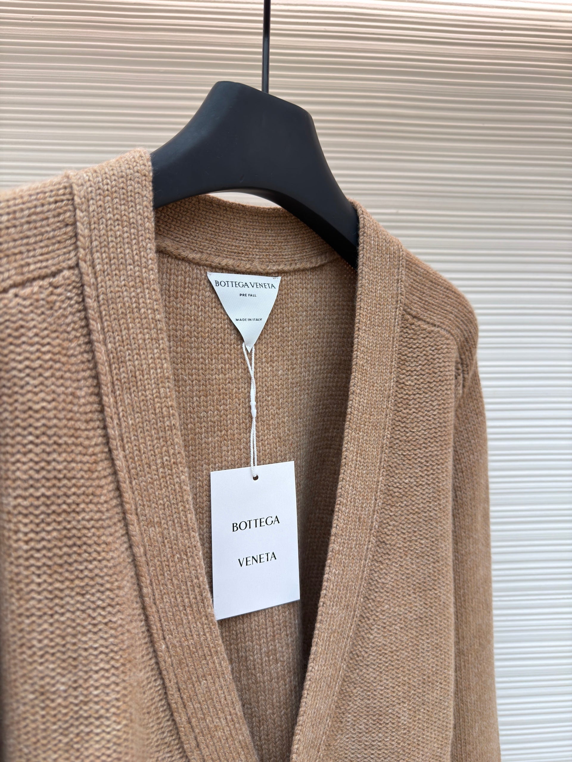 BOTT V WOOL CARDIGAN