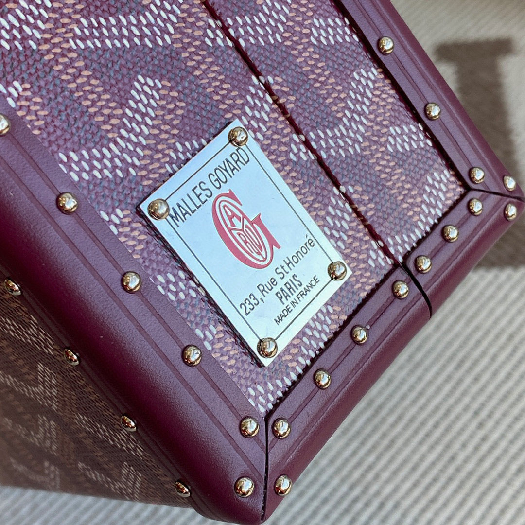 GOYA GRAND HOTEL TRUNK BAG
