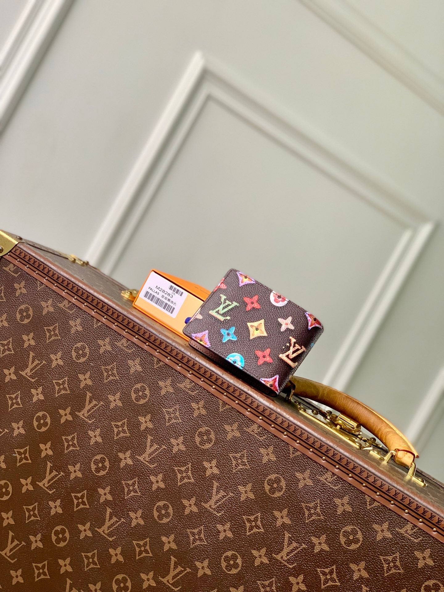 LOU SLENDER WALLET