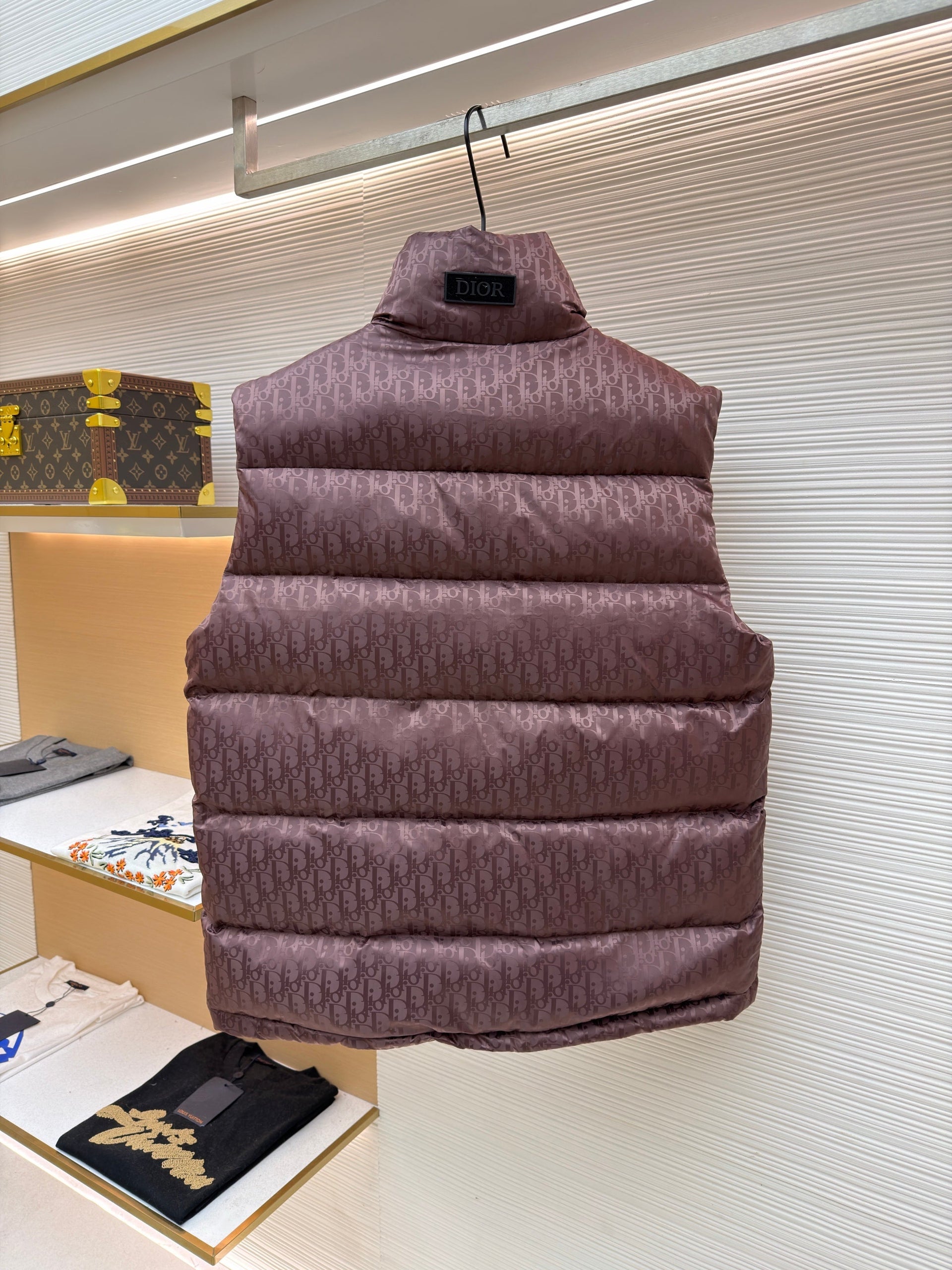 CD VEST