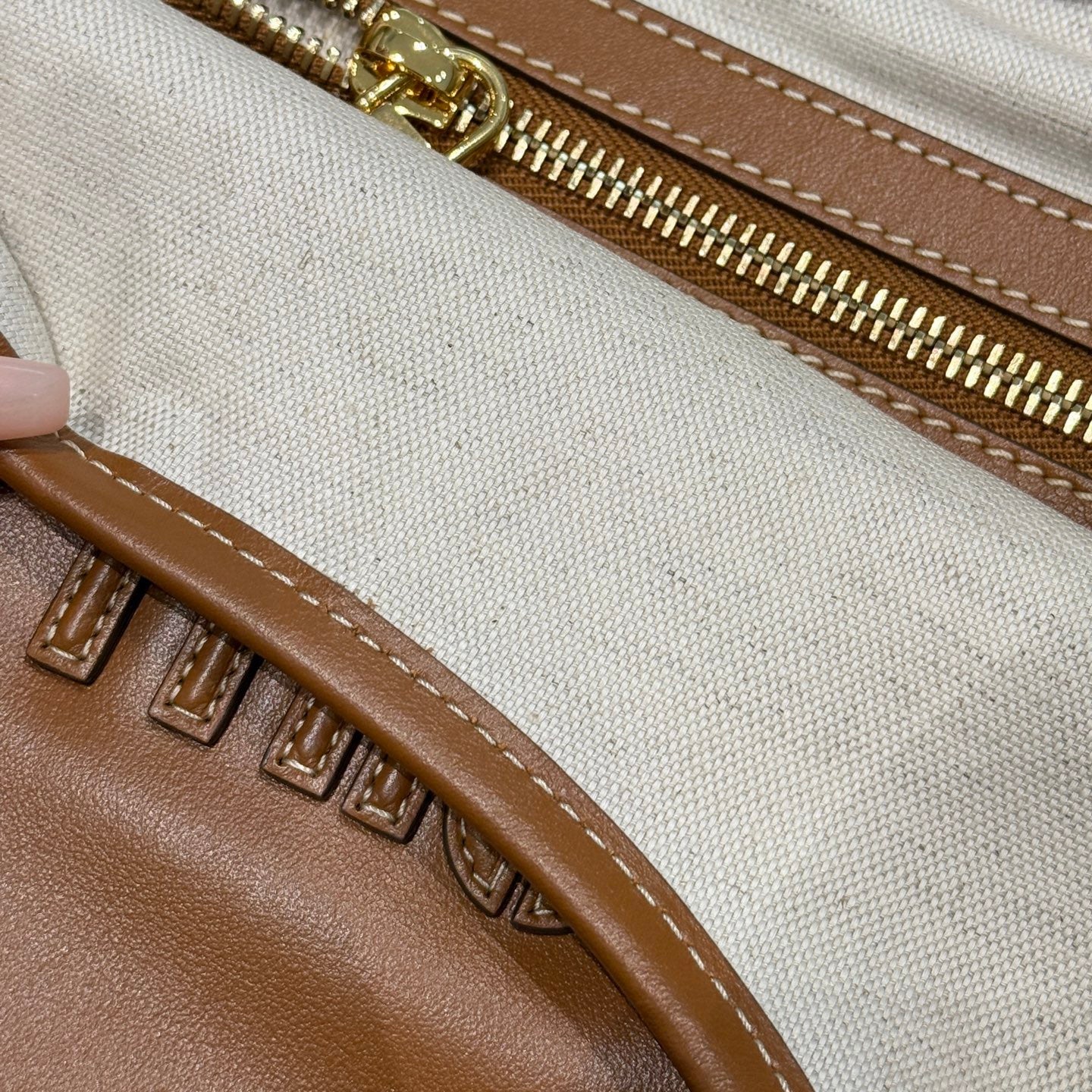 MIU M IVY LEATHER BAG