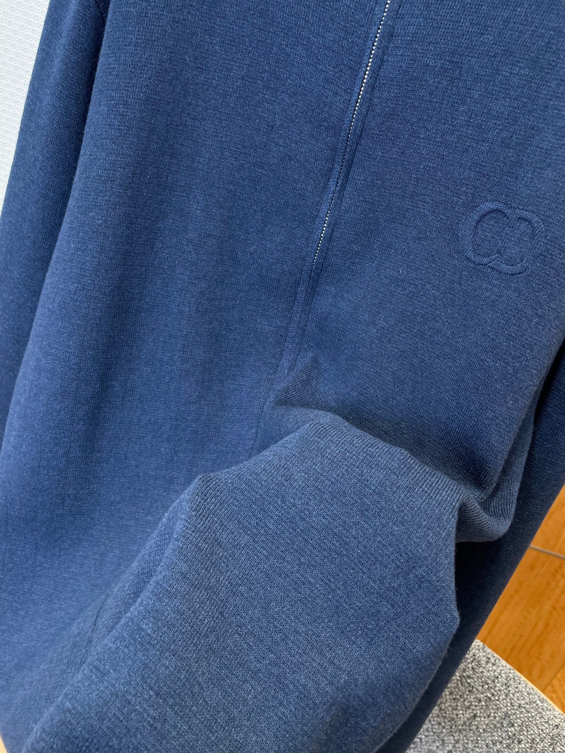 CD JUMPER