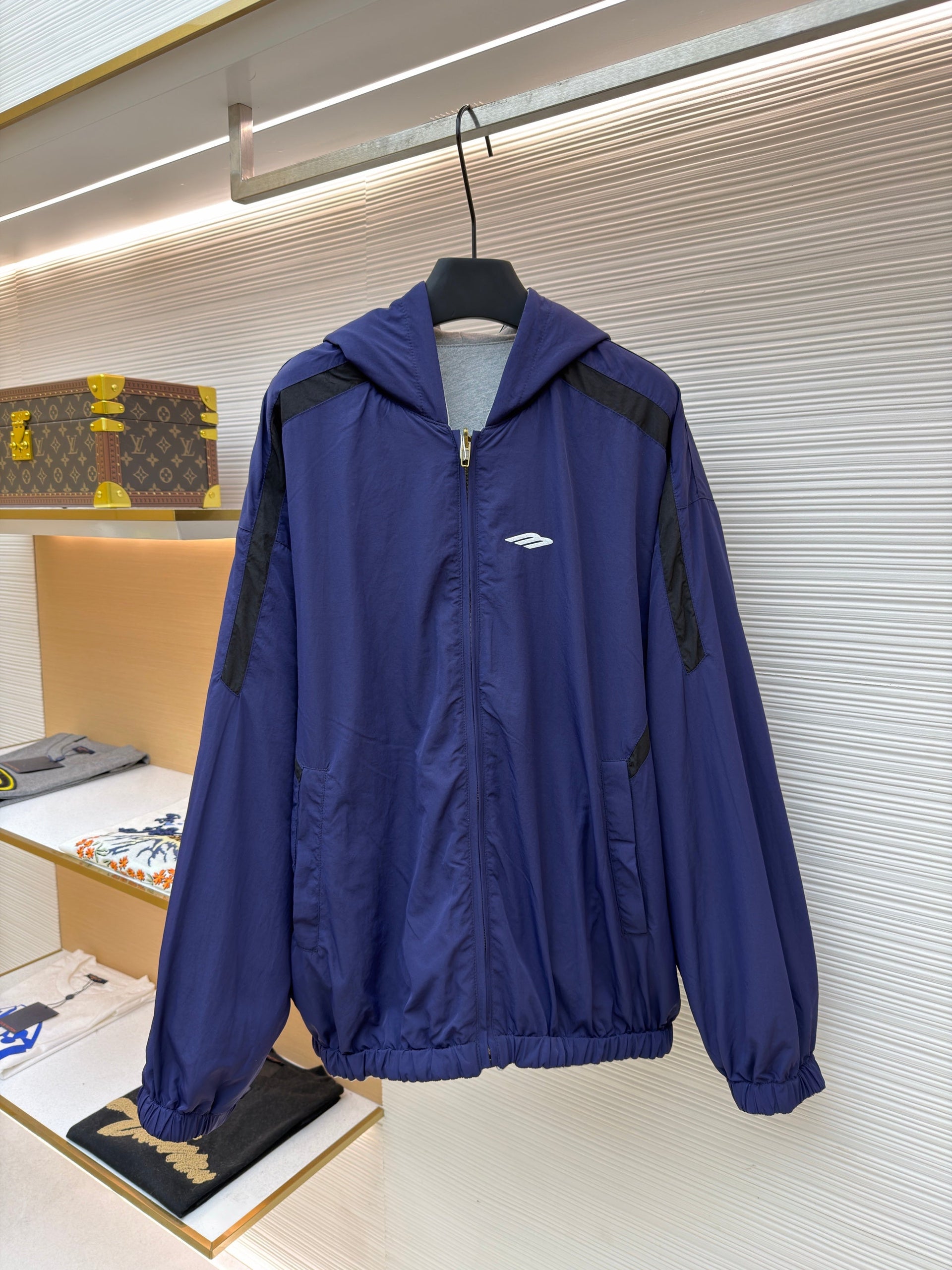 BAL ZIP SWEATSHIRT