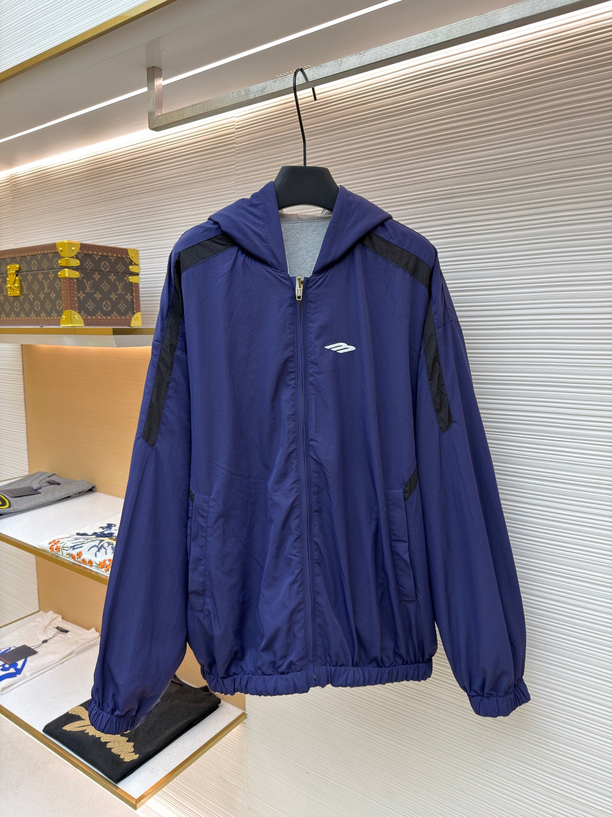BAL ZIP SWEATSHIRT