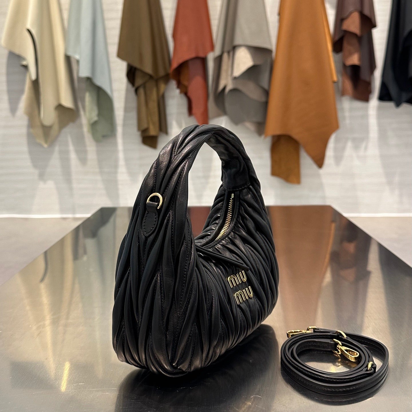 MIU M WANDER BAG