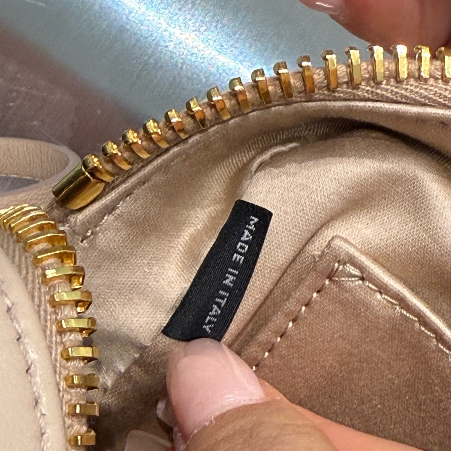 MIU M ARCADIE MATELASSE BAG