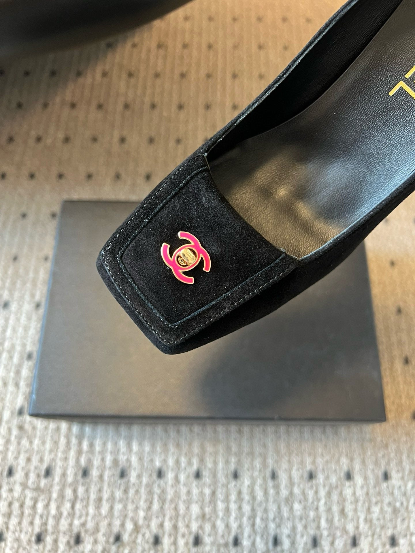 CC HEELS