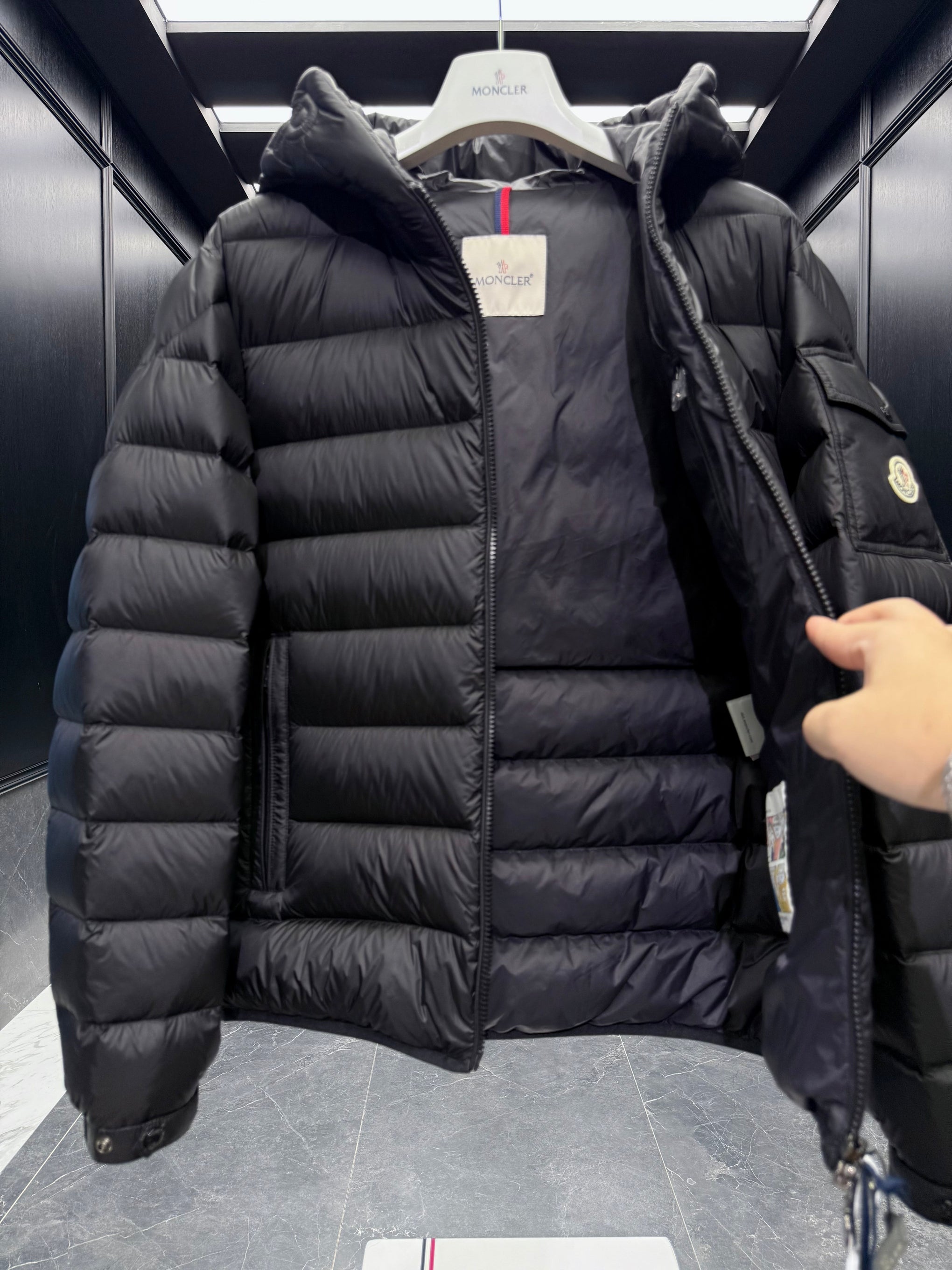 MONC NAJAN JACKET