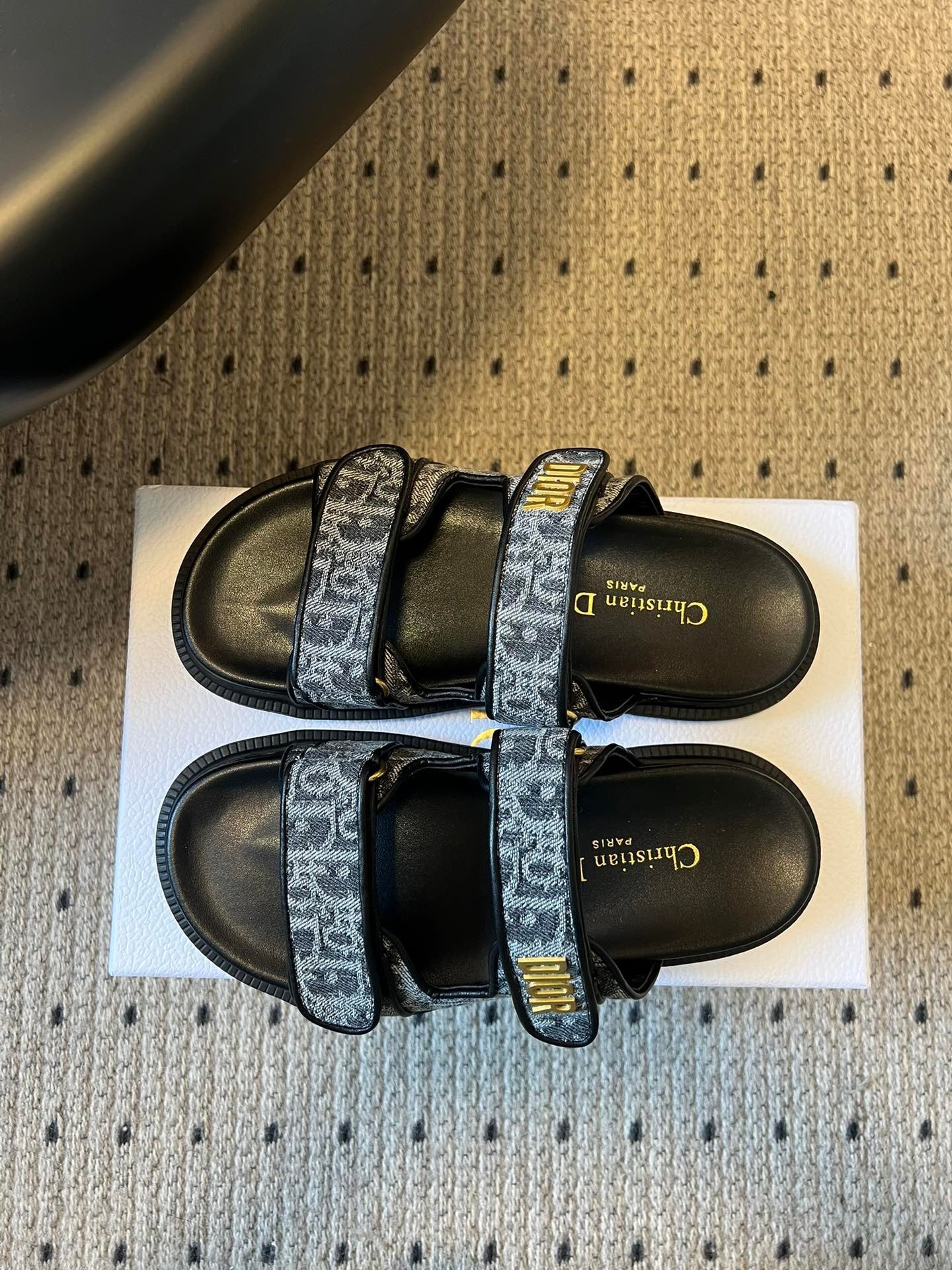 CD DIORACT SANDALS