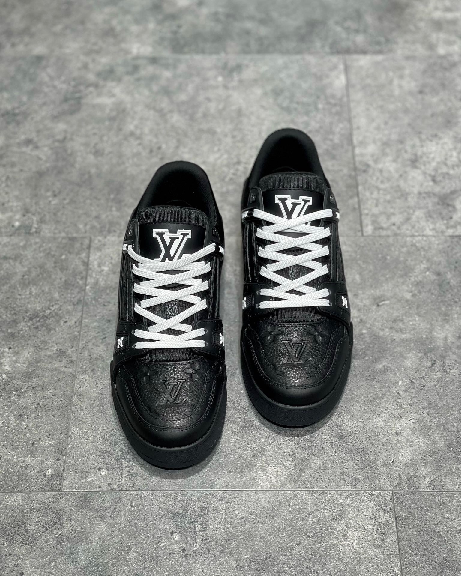 LOU TRAINERS