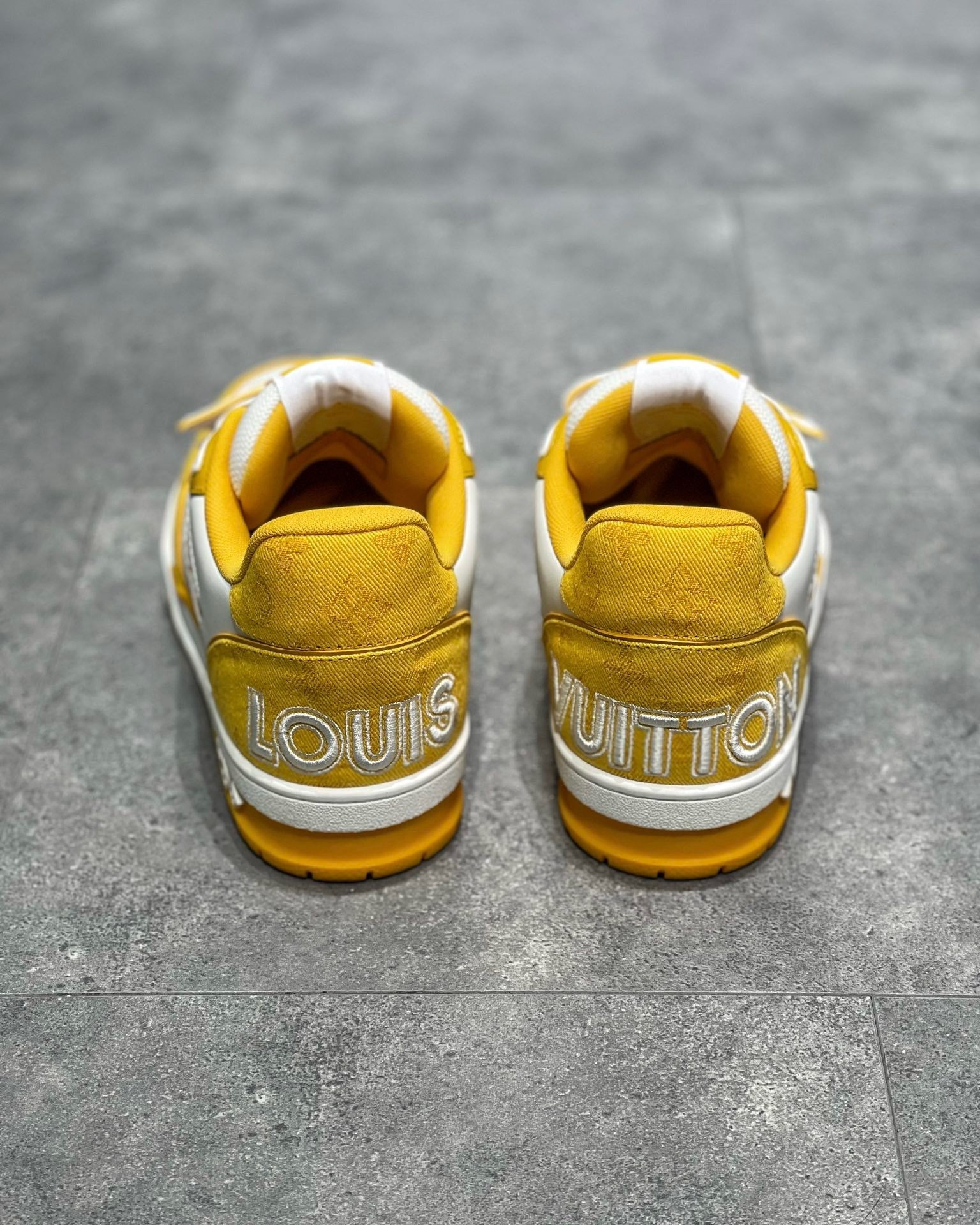 LOU TRAINERS