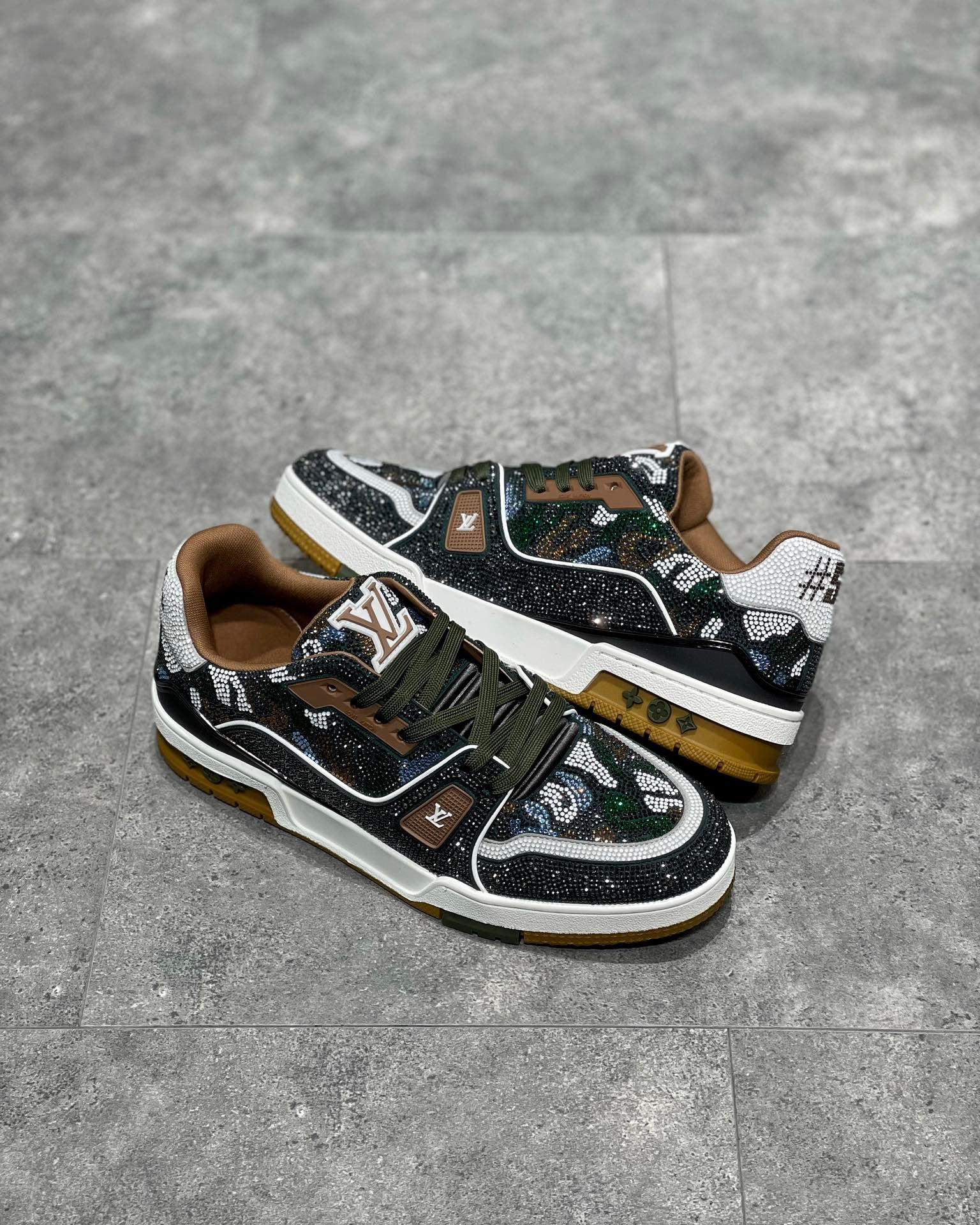 LOU TRAINERS