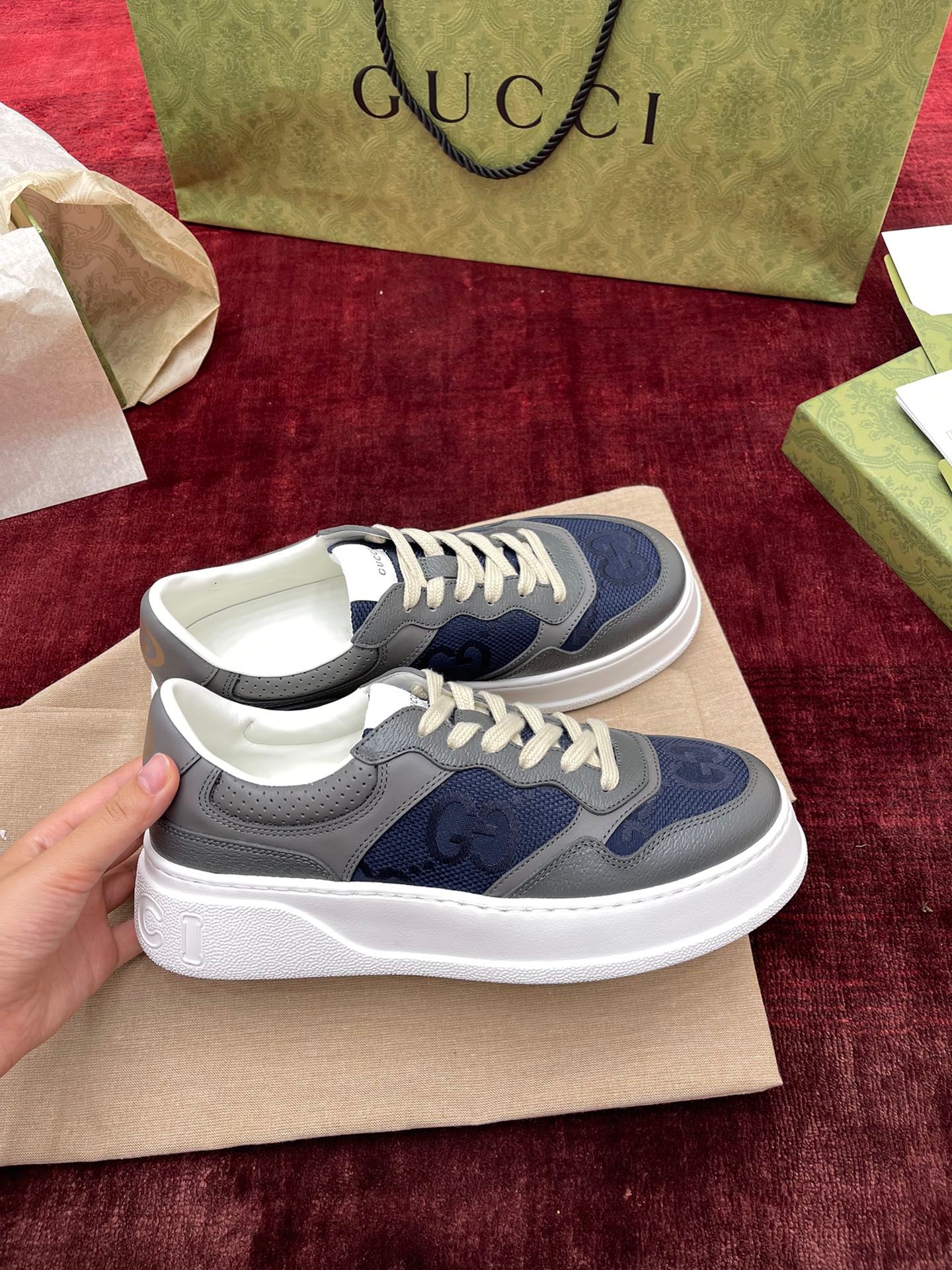 GG SUPREME TRAINERS