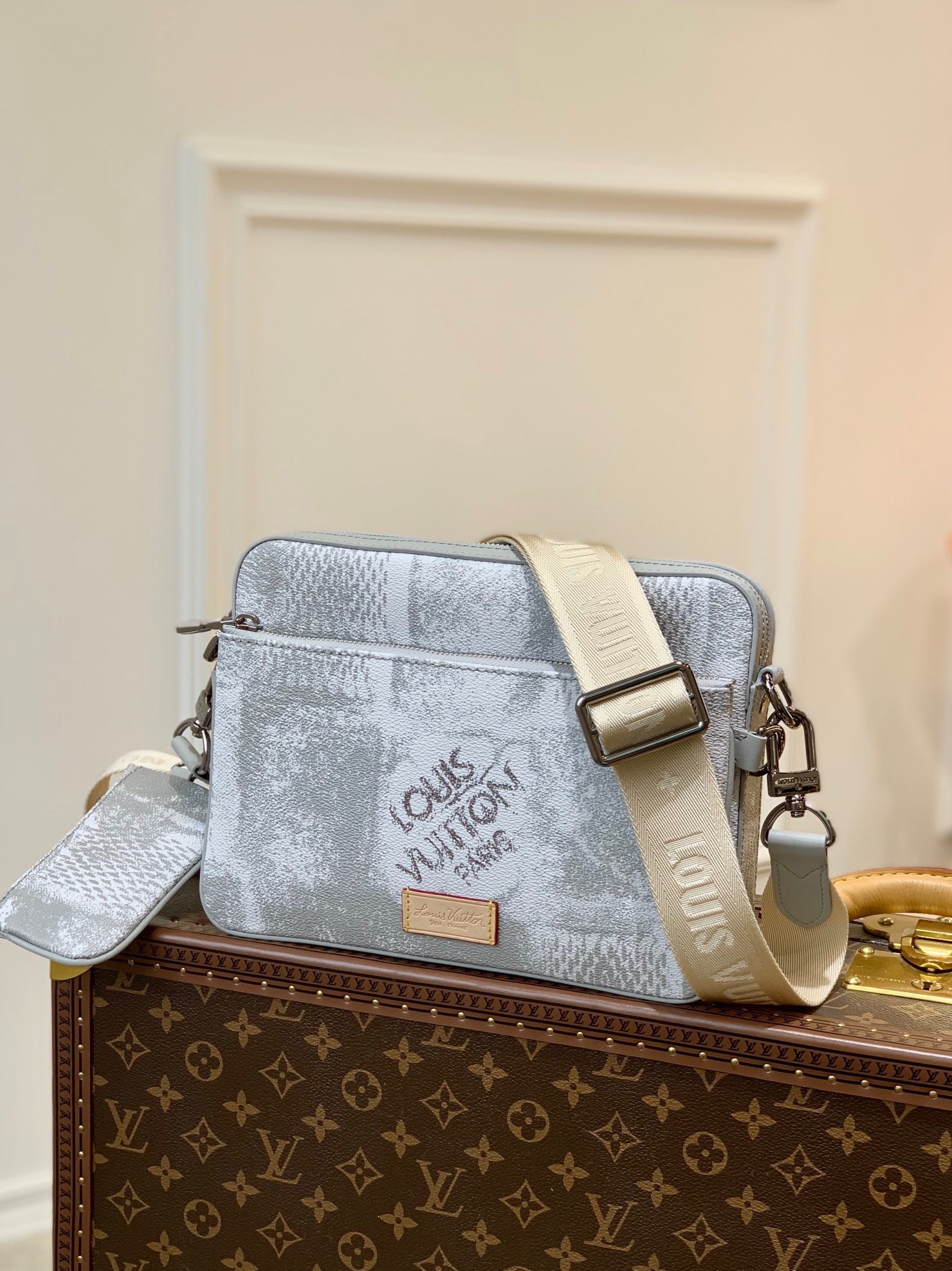 LOU TRIO MESSENGER BAG